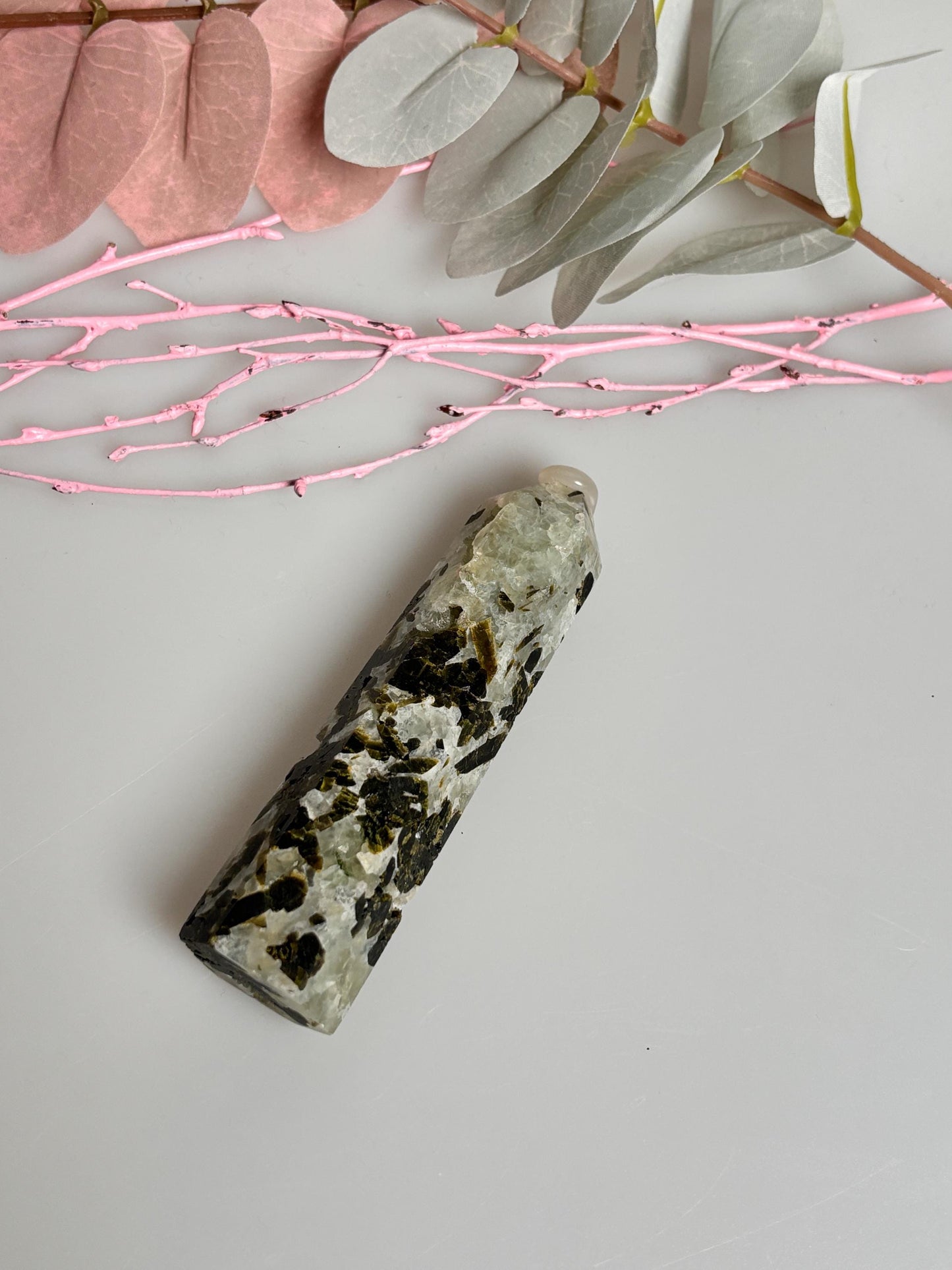 High-quality Prehnite Tower – Natural Gemstone, Energetic Healing Stone for Meditation and Decoration