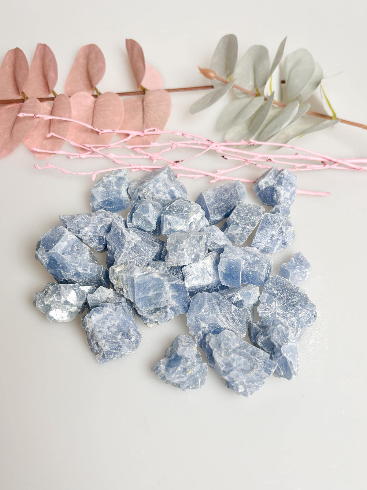 Celestine Rohsteine  Wunderschöne blaue Farbe, natürliche Kristalle für Dekoration und Energiearbeit