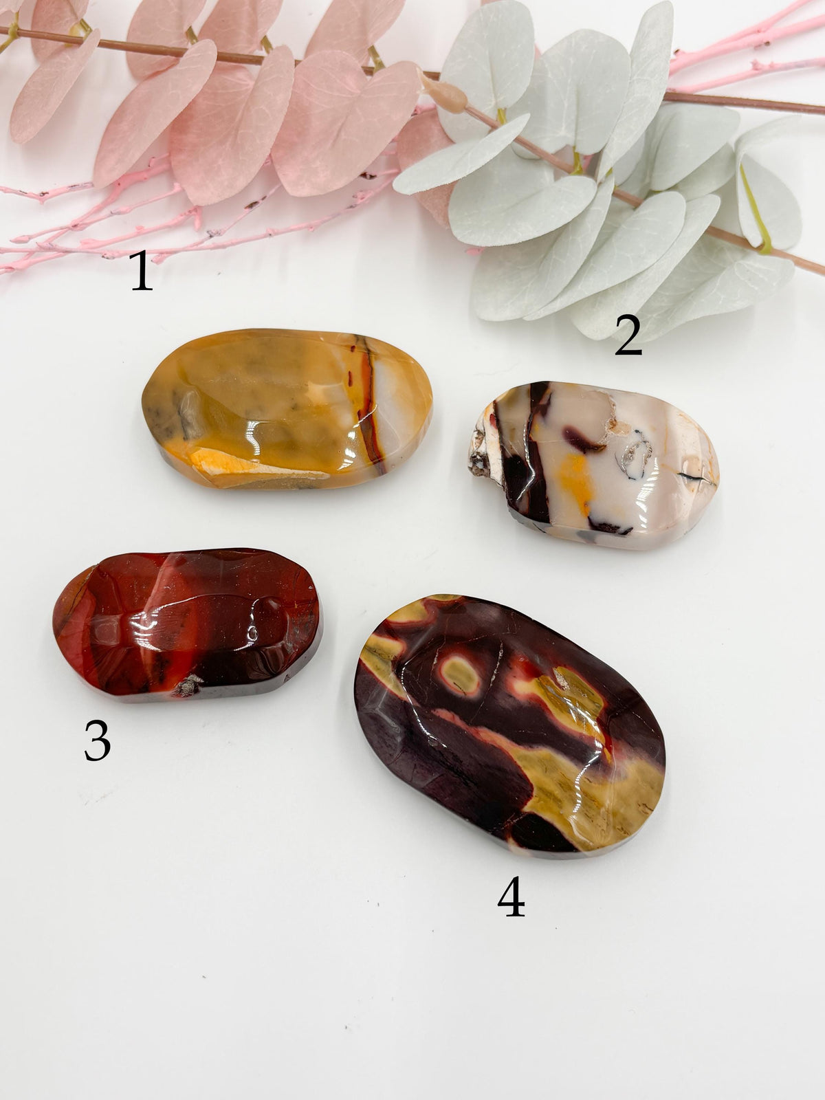 Mookaite Palmstone  Handstein in verschiedenen Farben, energetischer Kristall zur Erdung & Balance