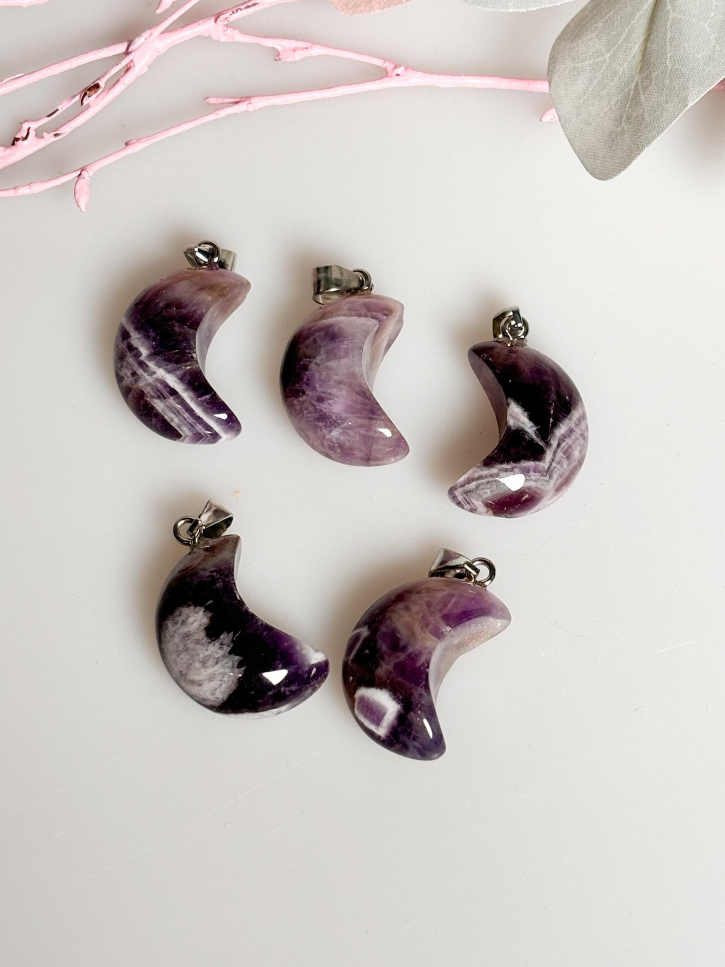 Traum Amethyst Mond Kettenanhänger  Spiritueller Schmuck, Edelstein Anhänger für Schutz und Harmonie