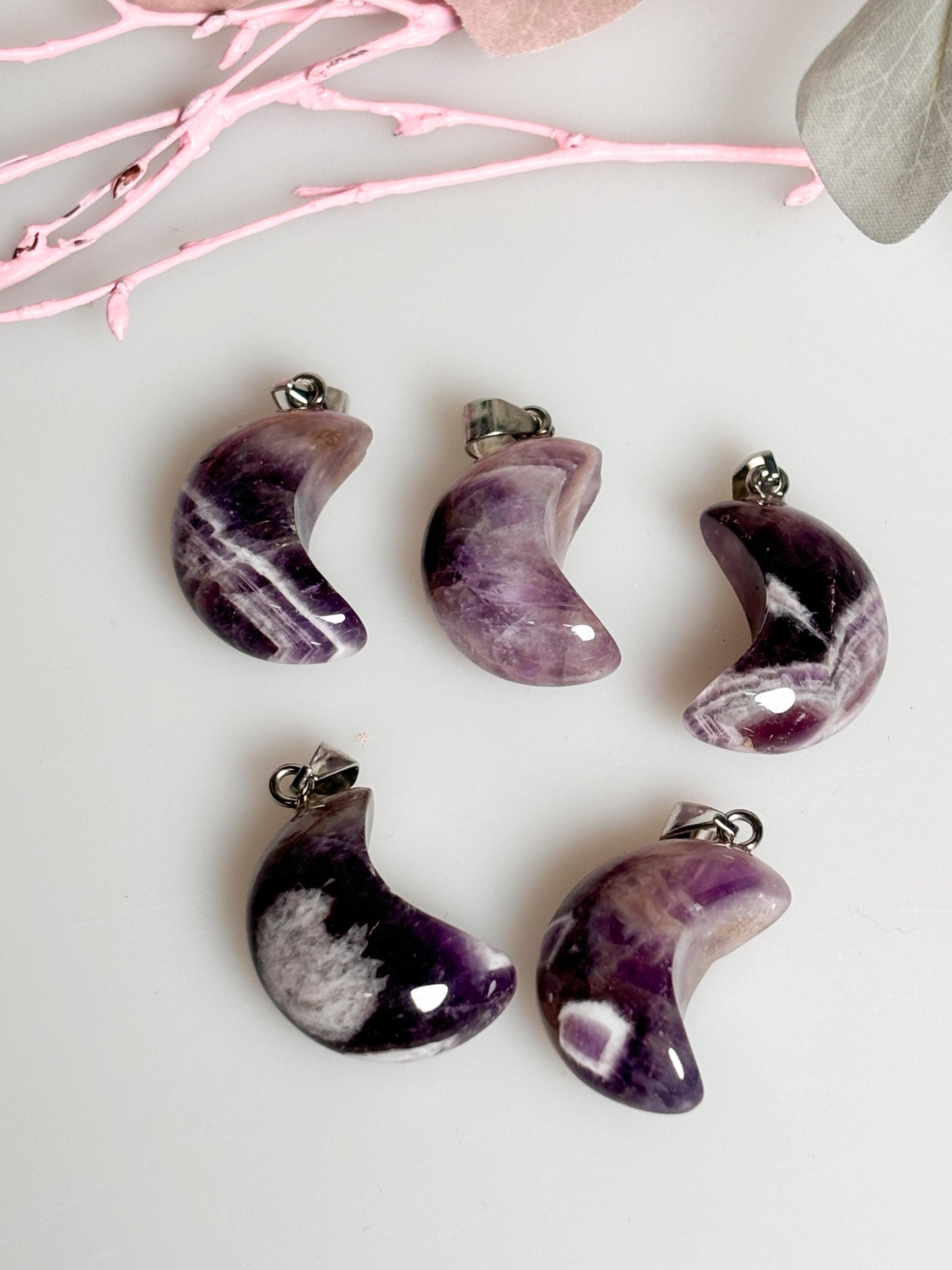 Traum Amethyst Mond Kettenanhänger  Spiritueller Schmuck, Edelstein Anhänger für Schutz und Harmonie