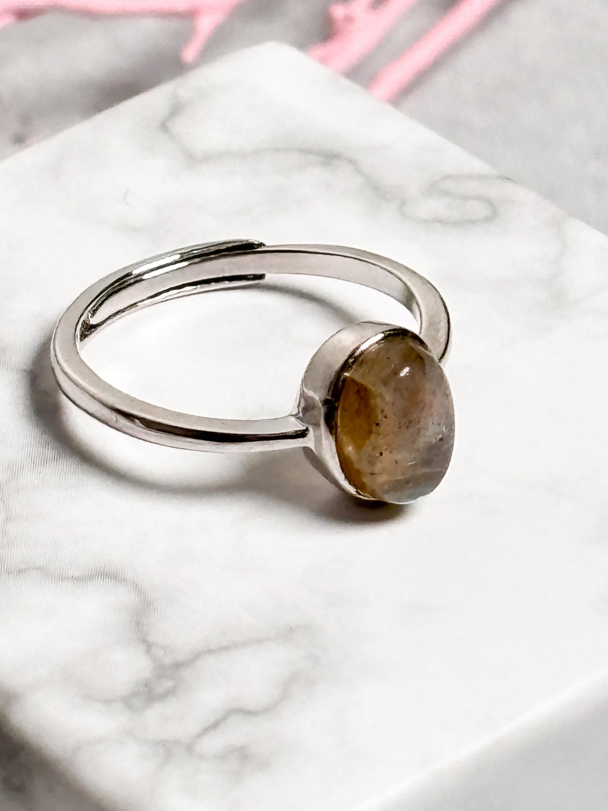 925 Silberring mit ovalem Labradorit  Größenverstellbar | Edelstein Ring | Labradorit Schmuck | Silberring Damen