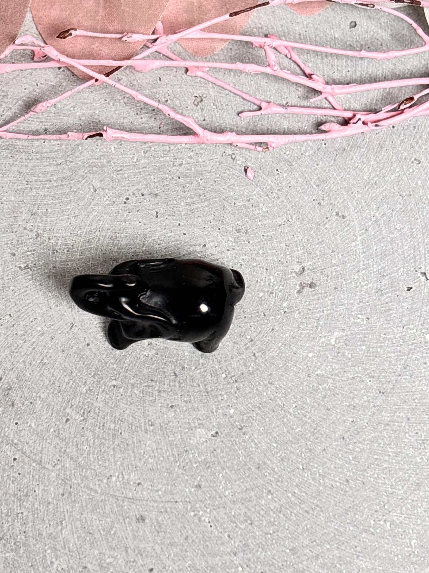 Kleiner Deko Elefant aus schwarzem Obsidian  Spirituelle Dekoration  Geschenkidee  Schwarzer Obsidian Elefant