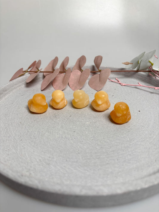 Kleines Quietscheentchen aus gelbem Calcit  2,2×2,7×2,2cm  Glücksbringer Edelsteinfigur  Kristall Tierfigur Deko