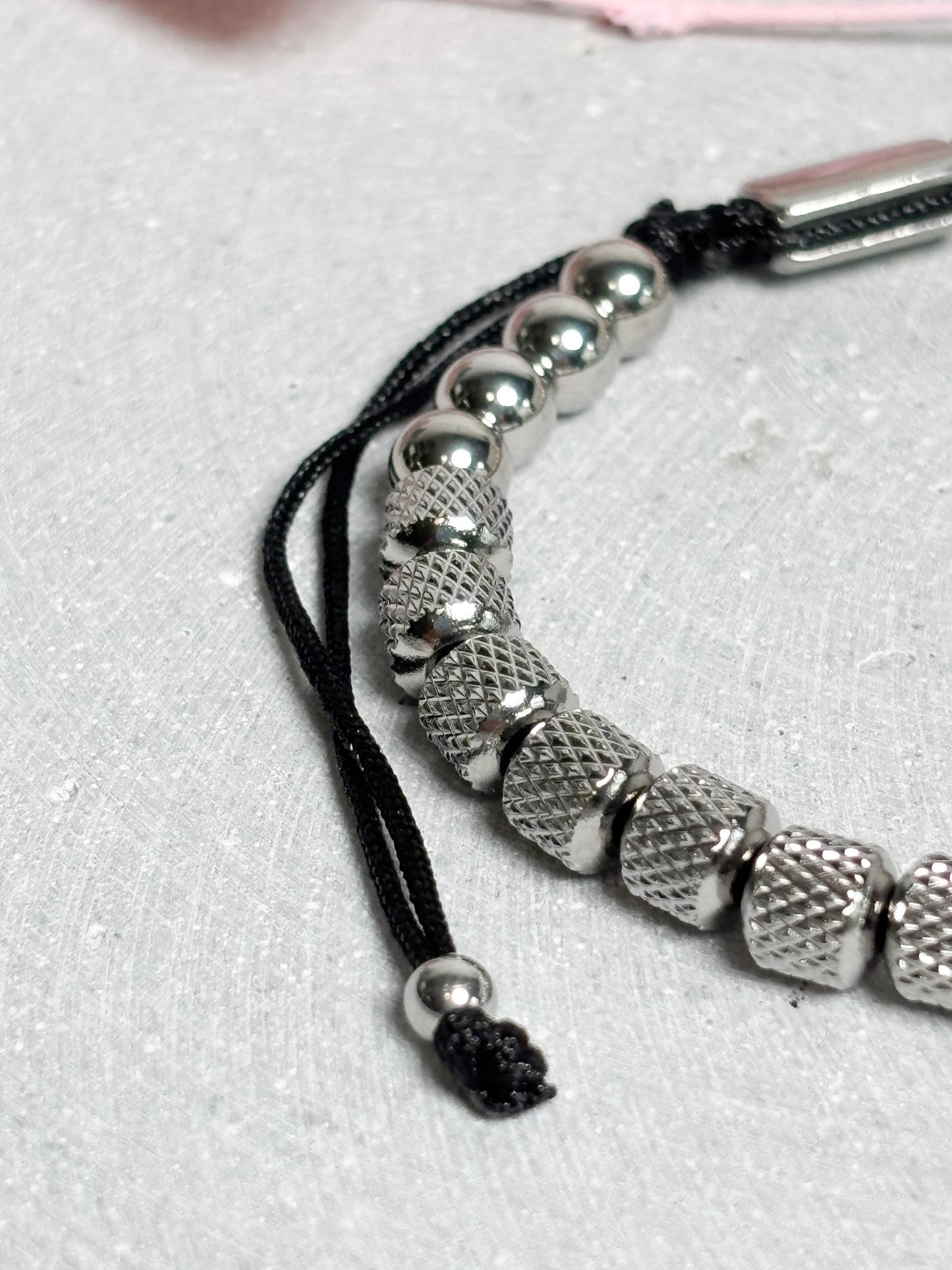 Edelstahl Armband Unisex mit Makramee Schiebeverschluss Perlenarmband verstellbar