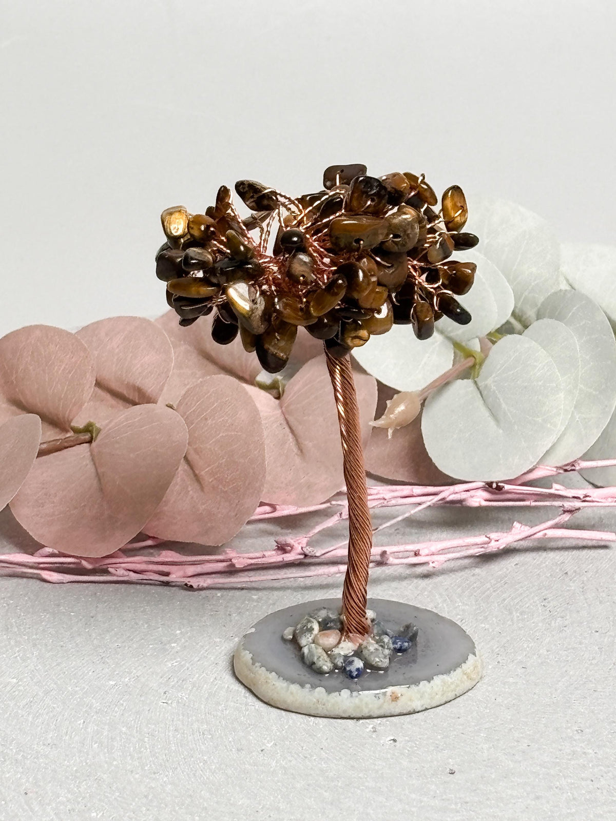 Lebensbaum mit Tigerauge Splittern 11 cm  Moneytree Edelsteinbaum Kristall Dekofigur