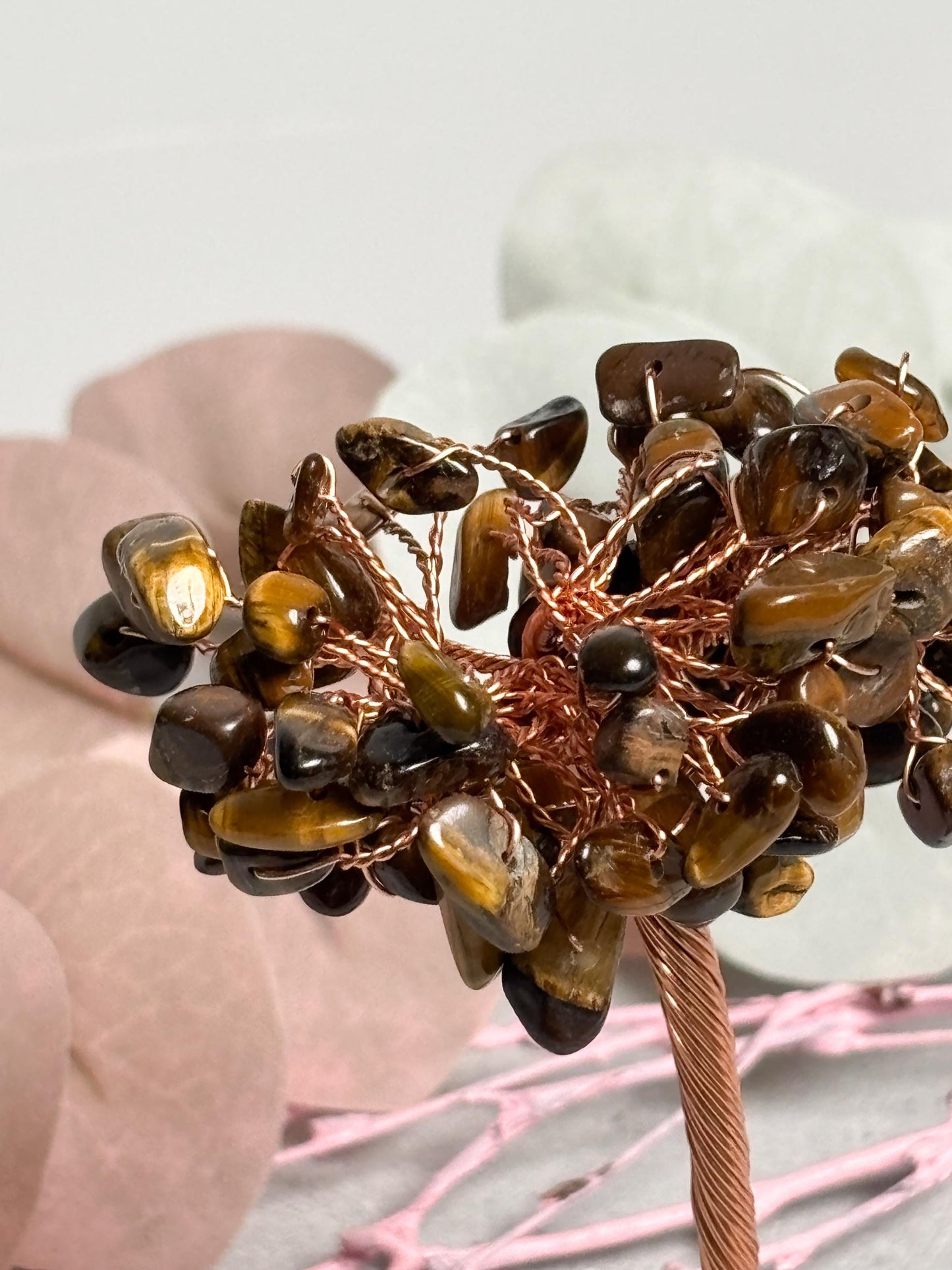 Lebensbaum mit Tigerauge Splittern 11 cm  Moneytree Edelsteinbaum Kristall Dekofigur