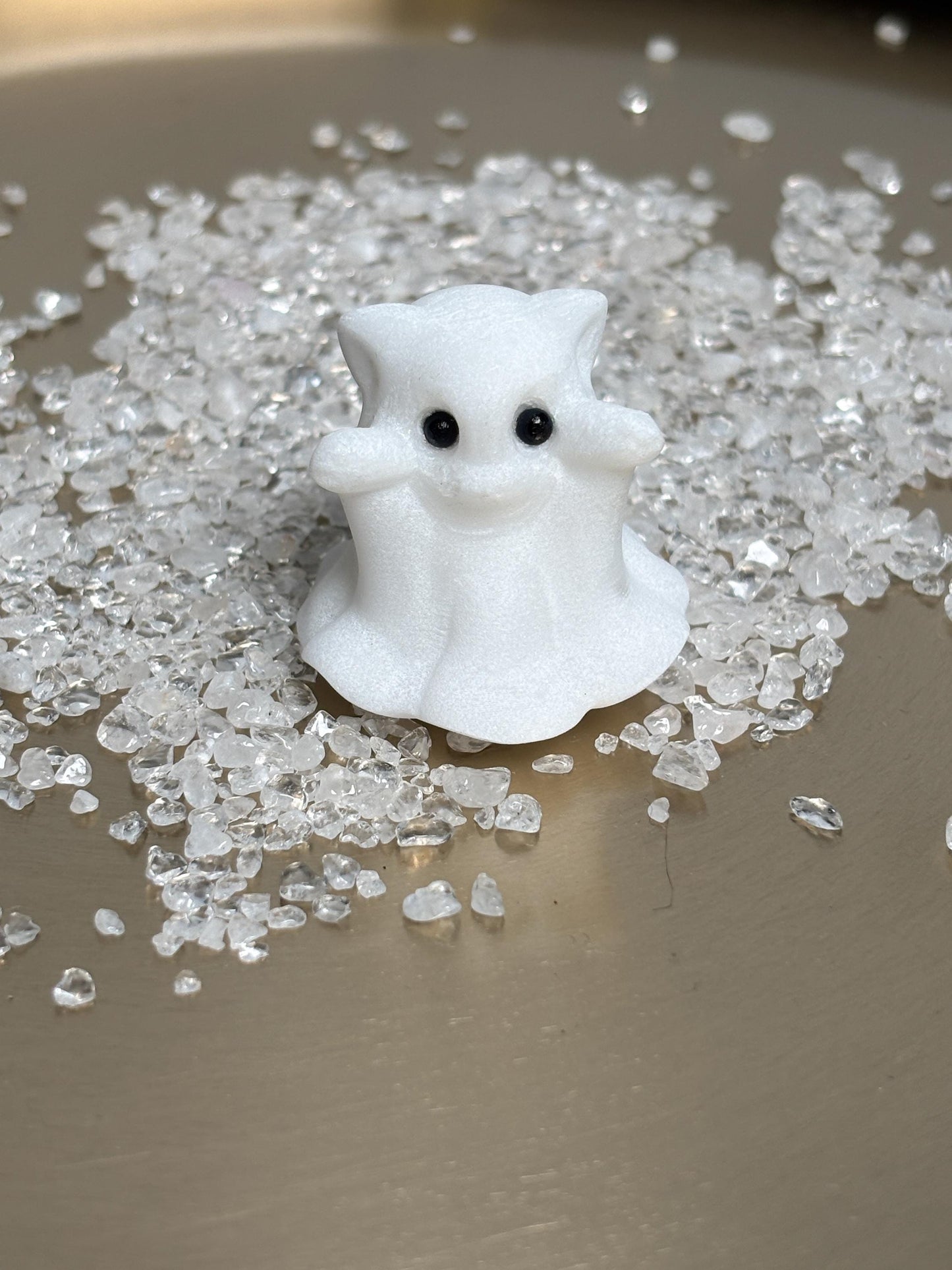 Deko Geist aus weißer Jade ca. 3,6 cm  Mini Kristallfigur, Edelstein Geist Deko, Jade Figur klein