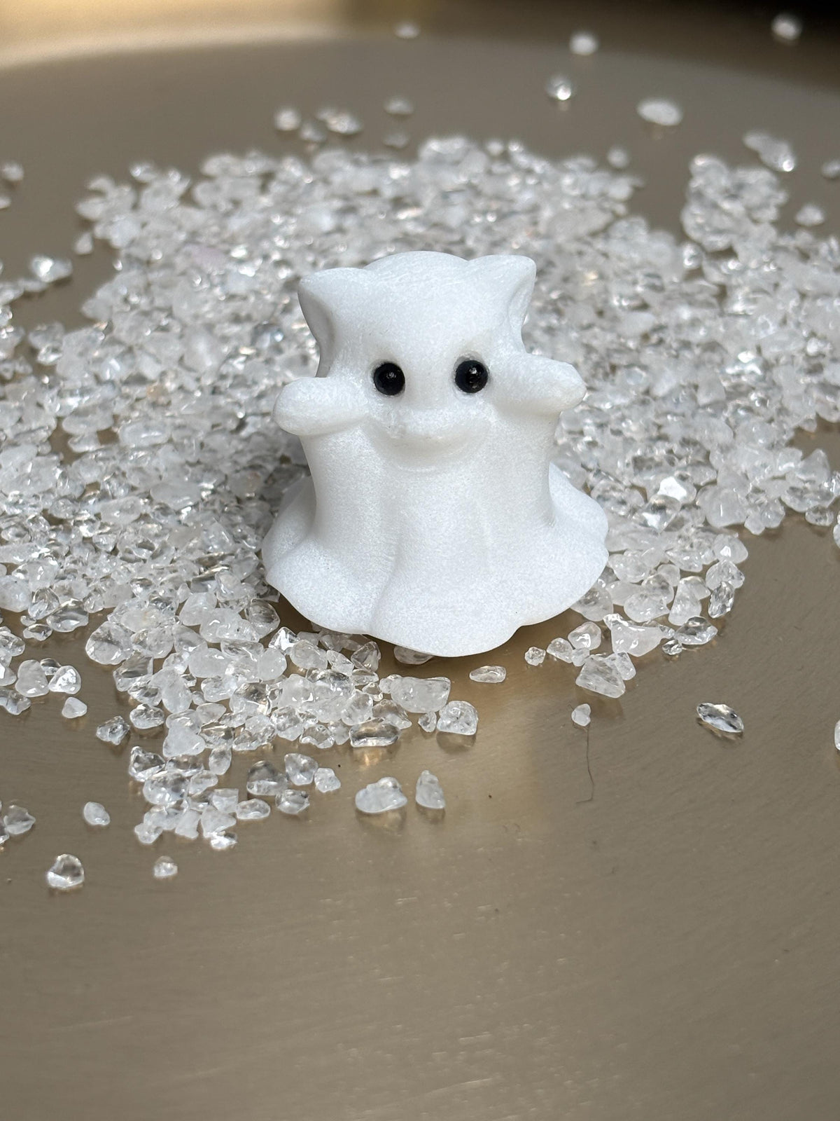 Deko Geist aus weißer Jade ca. 3,6 cm  Mini Kristallfigur, Edelstein Geist Deko, Jade Figur klein