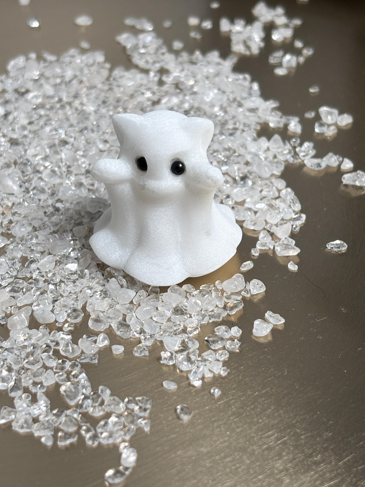 Deko Geist aus weißer Jade ca. 3,6 cm  Mini Kristallfigur, Edelstein Geist Deko, Jade Figur klein