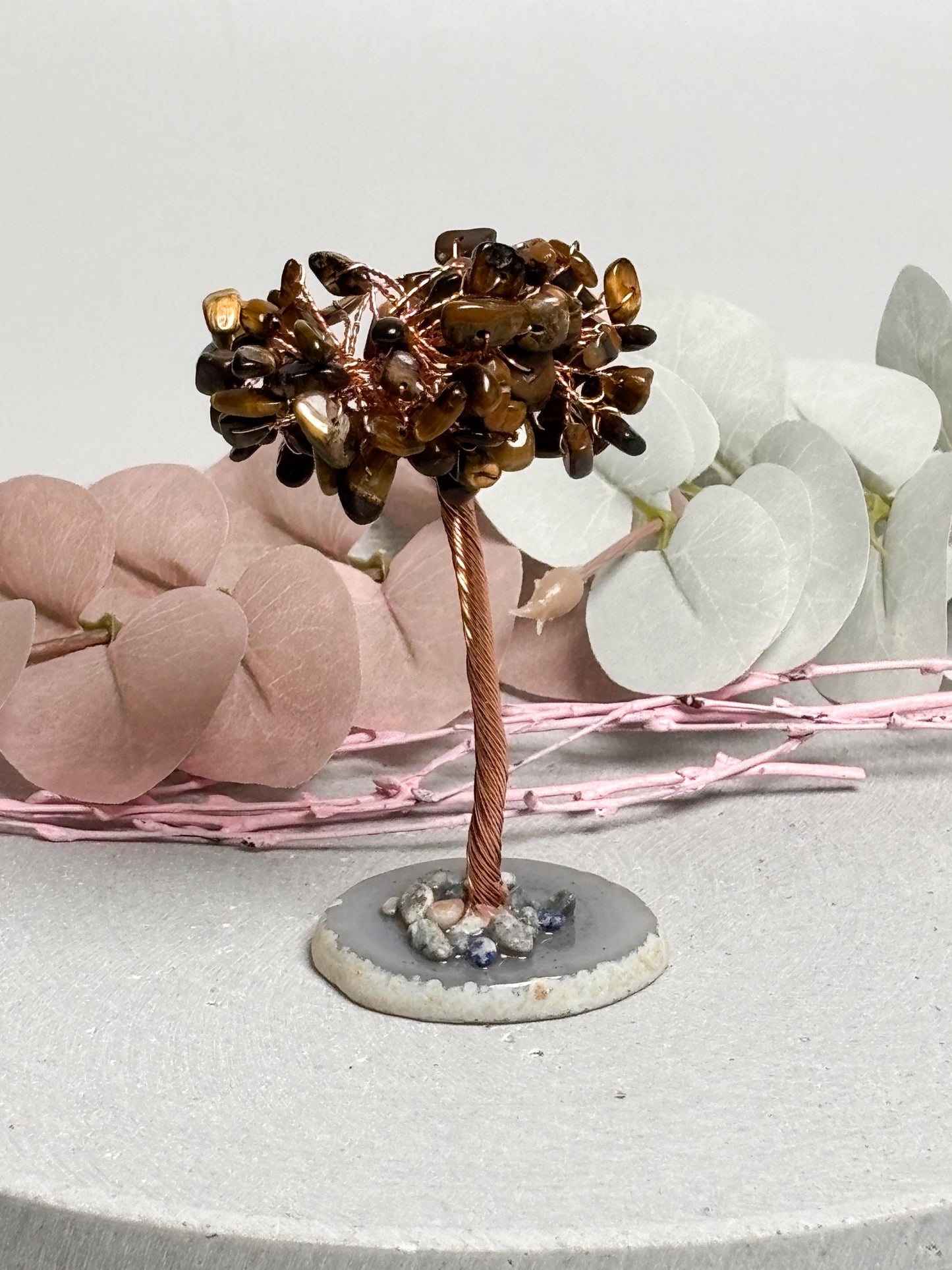 Lebensbaum mit Tigerauge Splittern 11 cm  Moneytree Edelsteinbaum Kristall Dekofigur