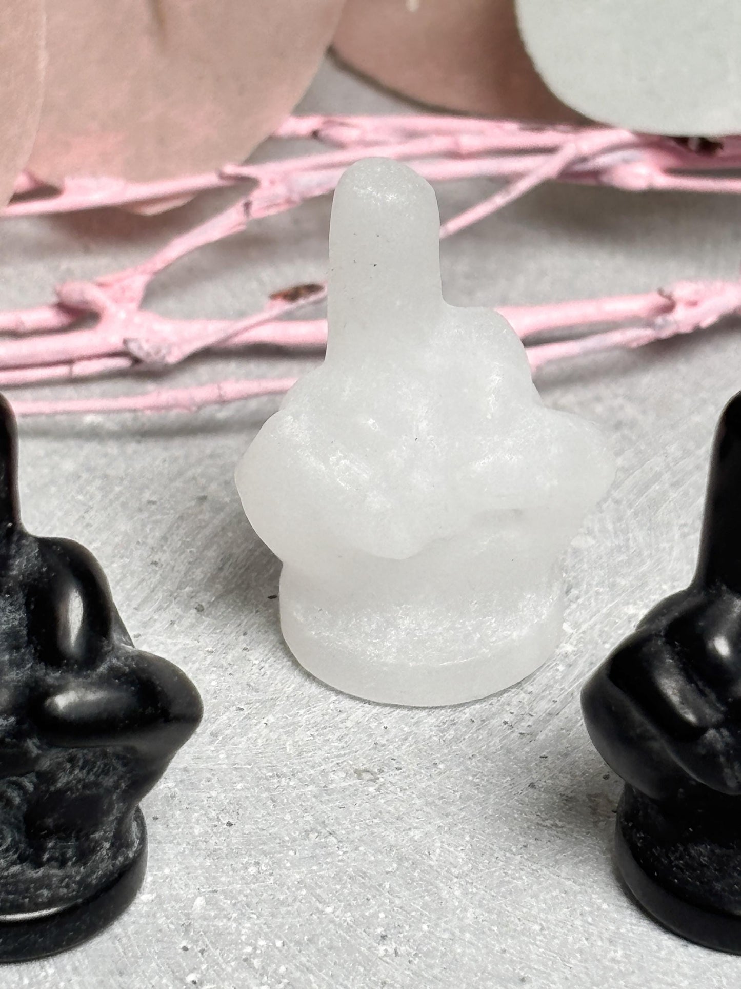 Mittelfinger Kristall Carving Obsidian Bergkristall Rosenquarz kleine Figur Hand Geste Edelstein Stein Deko Sammlung