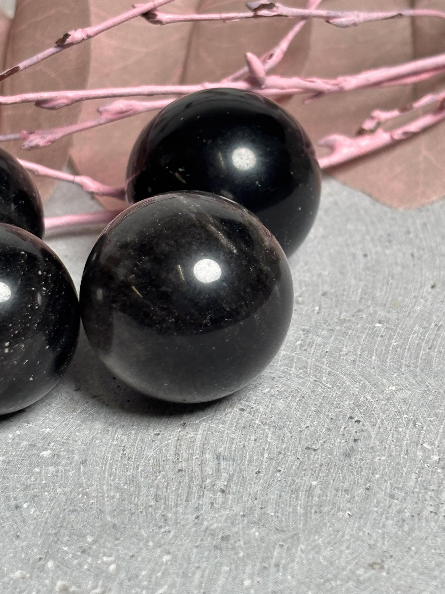 Edelsteinkugel Obsidian Ø 2,12,4 cm  Schwarz oder Silberobsidian  poliert, kleine Dekokugel