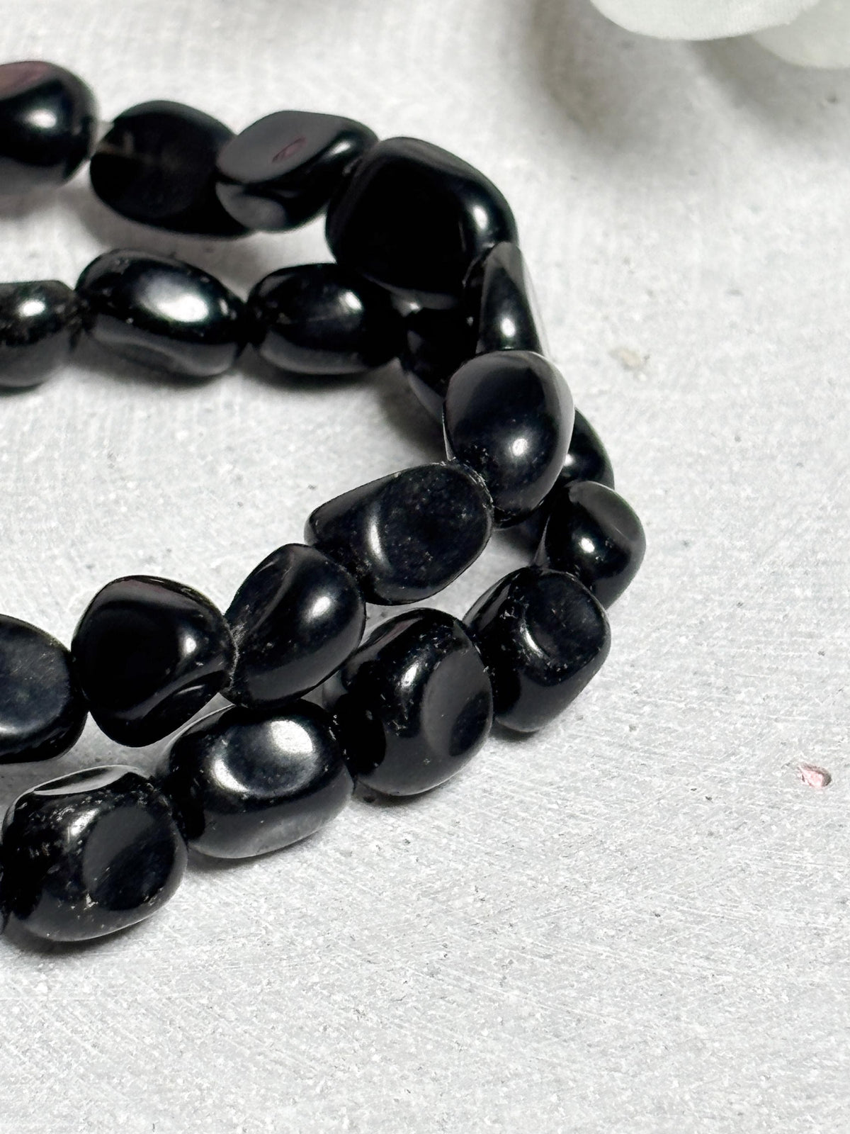 Obsidian Armband  elastisches Perlenarmband ca. 17,5 cm mit 9 mm Nuggets, Edelstein Schmuck in Schwarz mit Glanz
