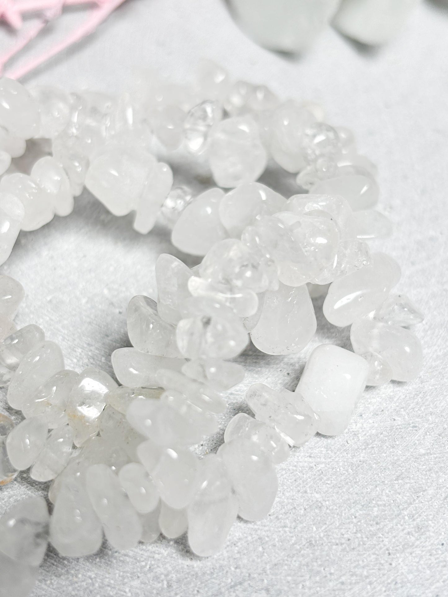 Bergkristall Splitterarmband  elastisches Edelstein Armband ca. 17,5 cm, milchig klar, Kristall Schmuck, Naturstein Armband 8 mm