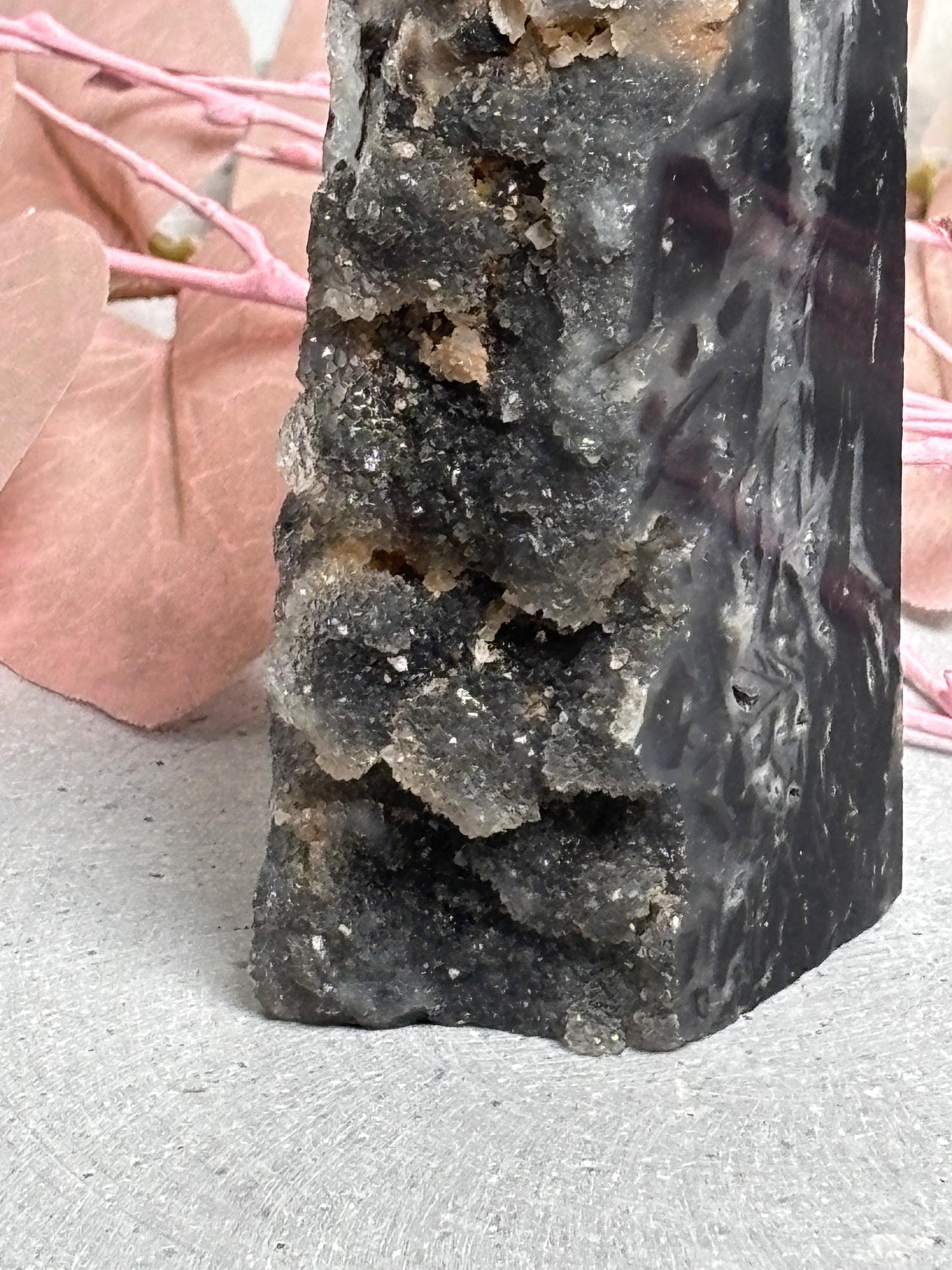 Sphalerit Turm  Kristall Turm mit drusiger Rückseite und glatter Vorderseite, Edelstein Deko, Naturstein Kristall, Healing Crystal Tower