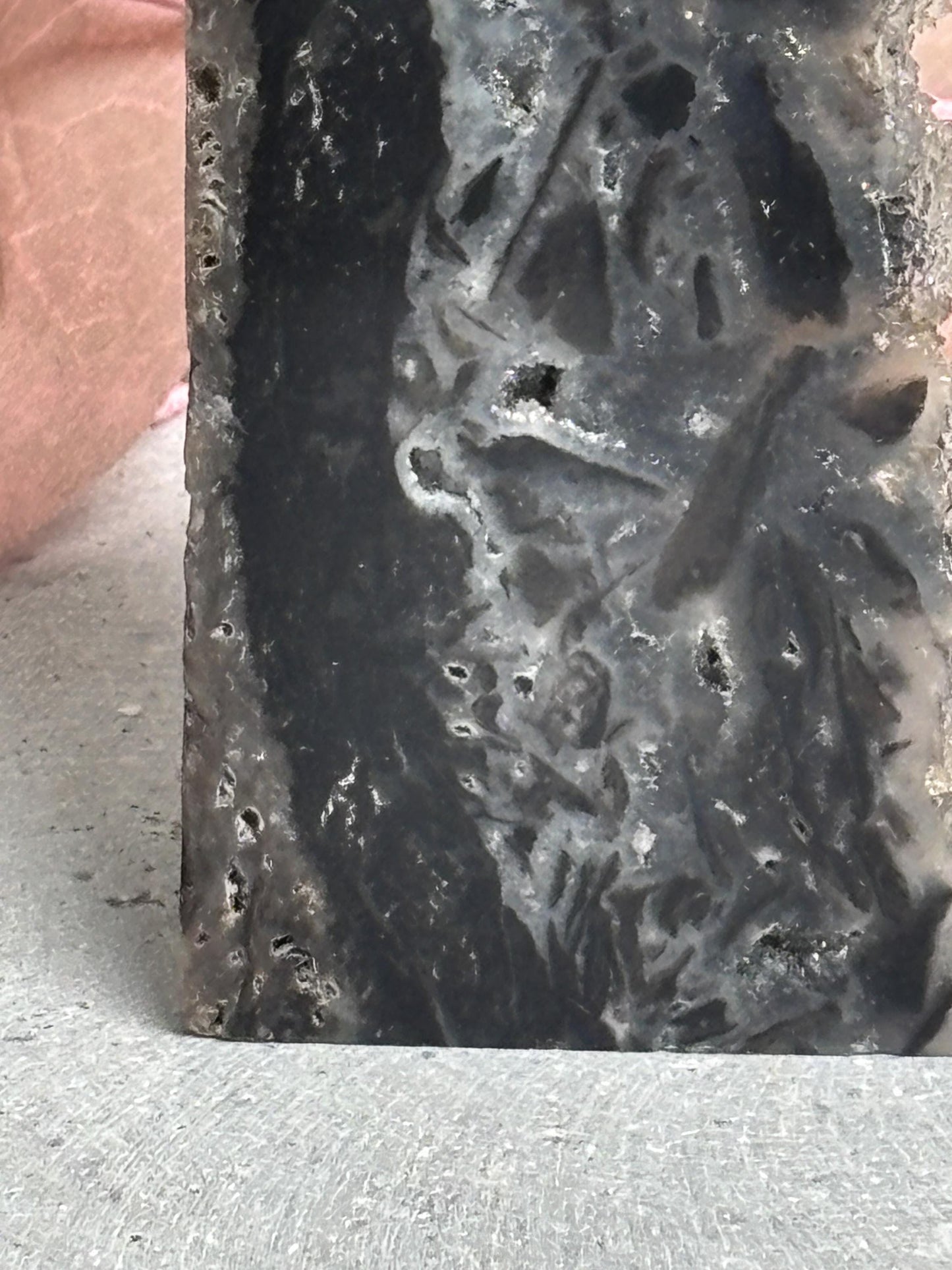 Sphalerit Turm  Kristall Turm mit drusiger Rückseite und glatter Vorderseite, Edelstein Deko, Naturstein Kristall, Healing Crystal Tower