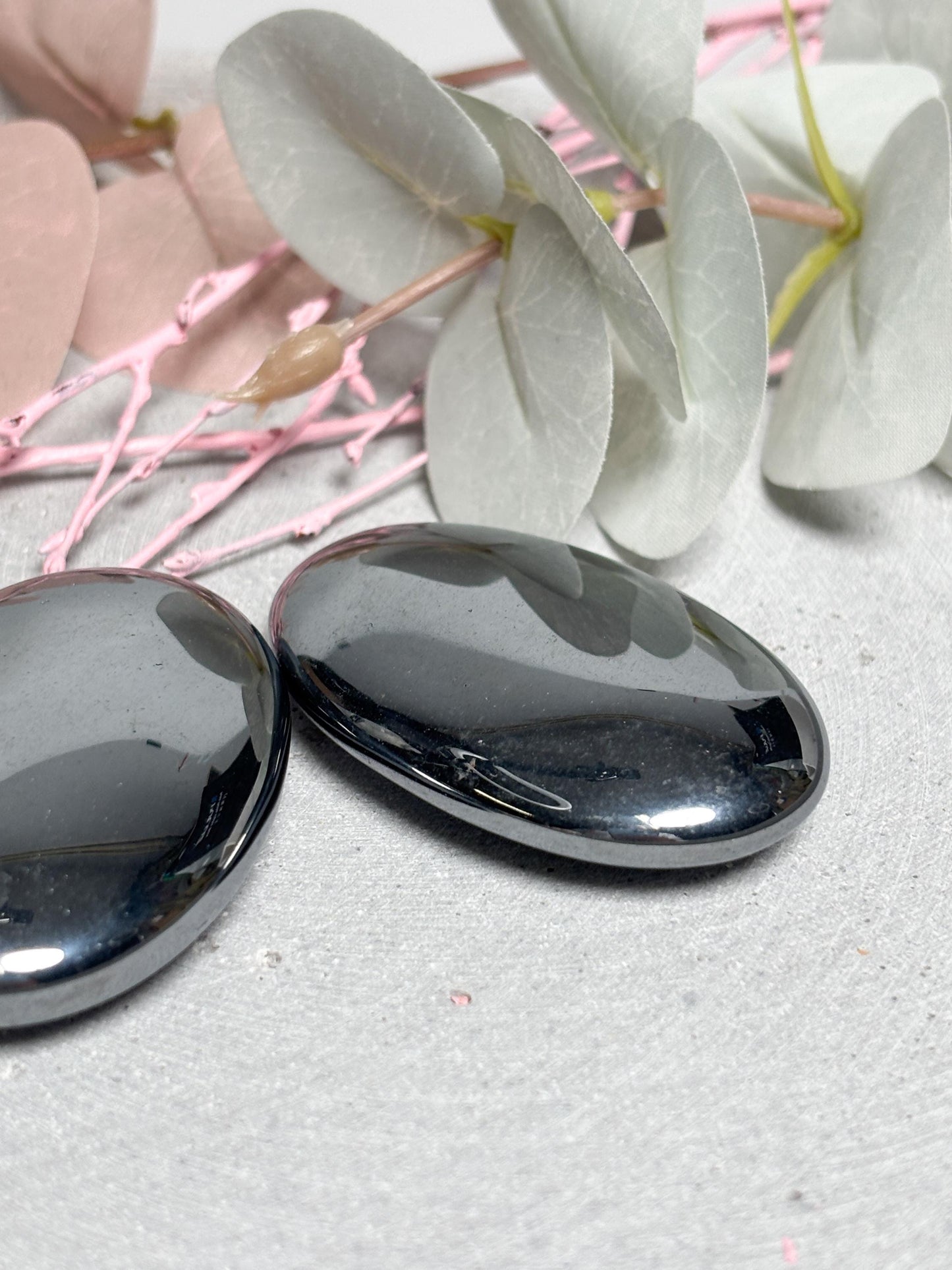 Terra Hertz Palmstone  5,6 cm Handschmeichler, energetischer Kristall Stein, glatter Edelstein, Massage Stein, Healing Crystal