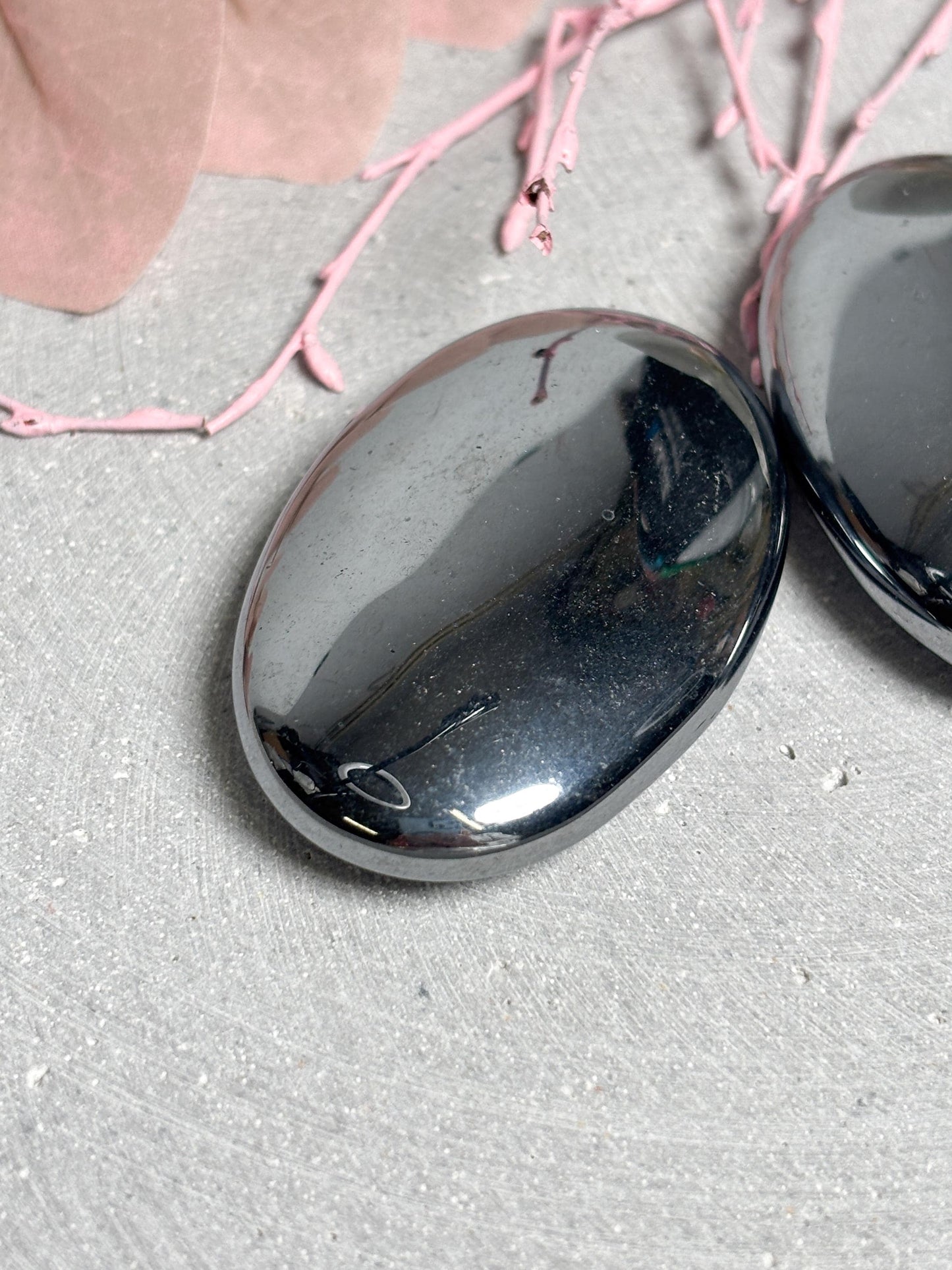 Terra Hertz Palmstone  5,6 cm Handschmeichler, energetischer Kristall Stein, glatter Edelstein, Massage Stein, Healing Crystal