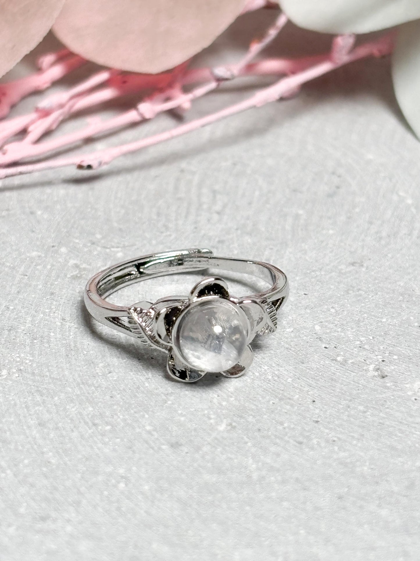 Edelstahl Ring Silber  größenverstellbarer Ring mit Blumendesign und Bergkristall Perle, Kristall Schmuck, Flower Design Ring