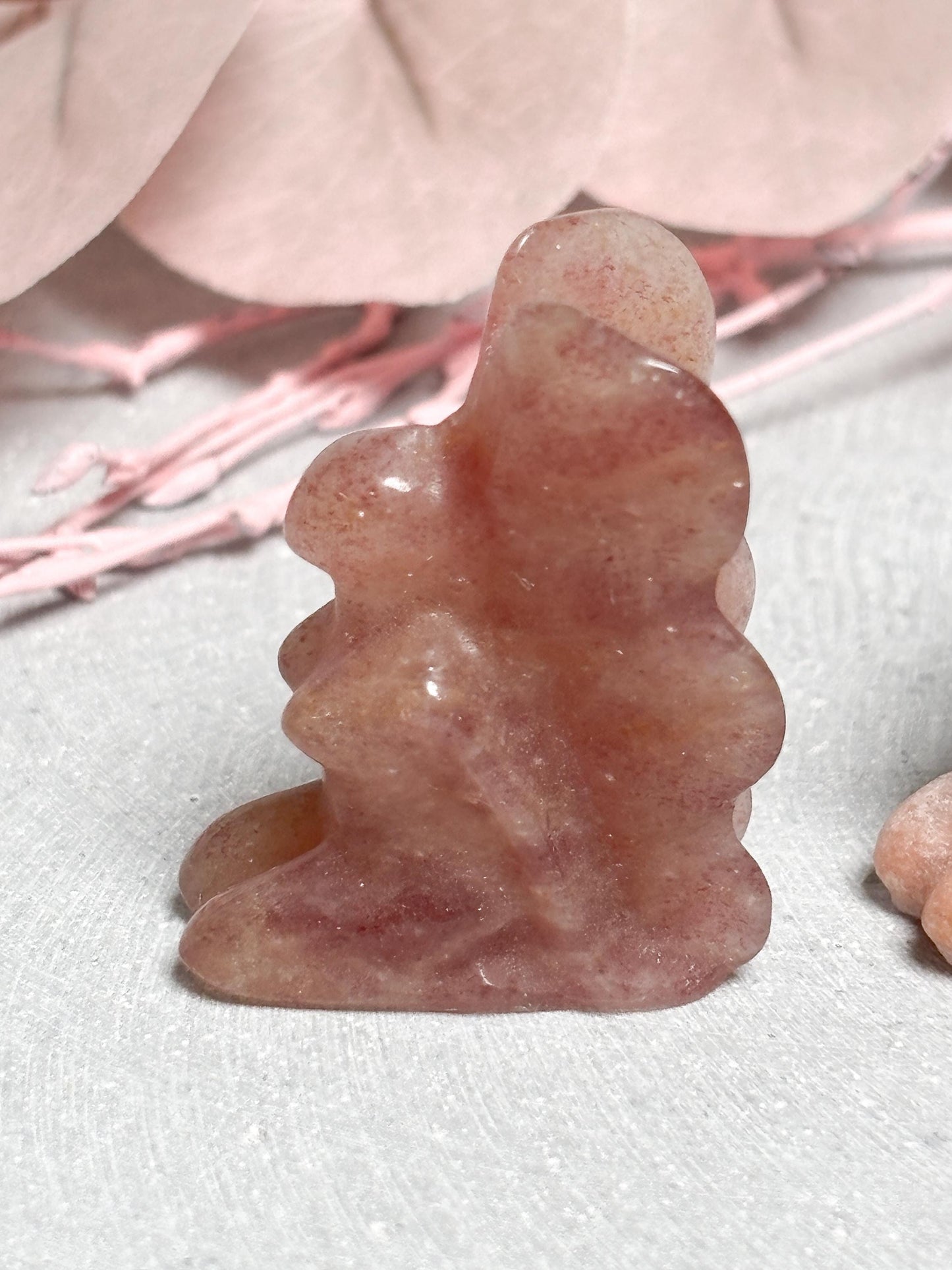 Feen Figur  kleine Kristall Fee aus Erdbeerquarz und Pink Amethyst, Edelstein Carving, Kristallfigur,  Healing Crystal Fairy