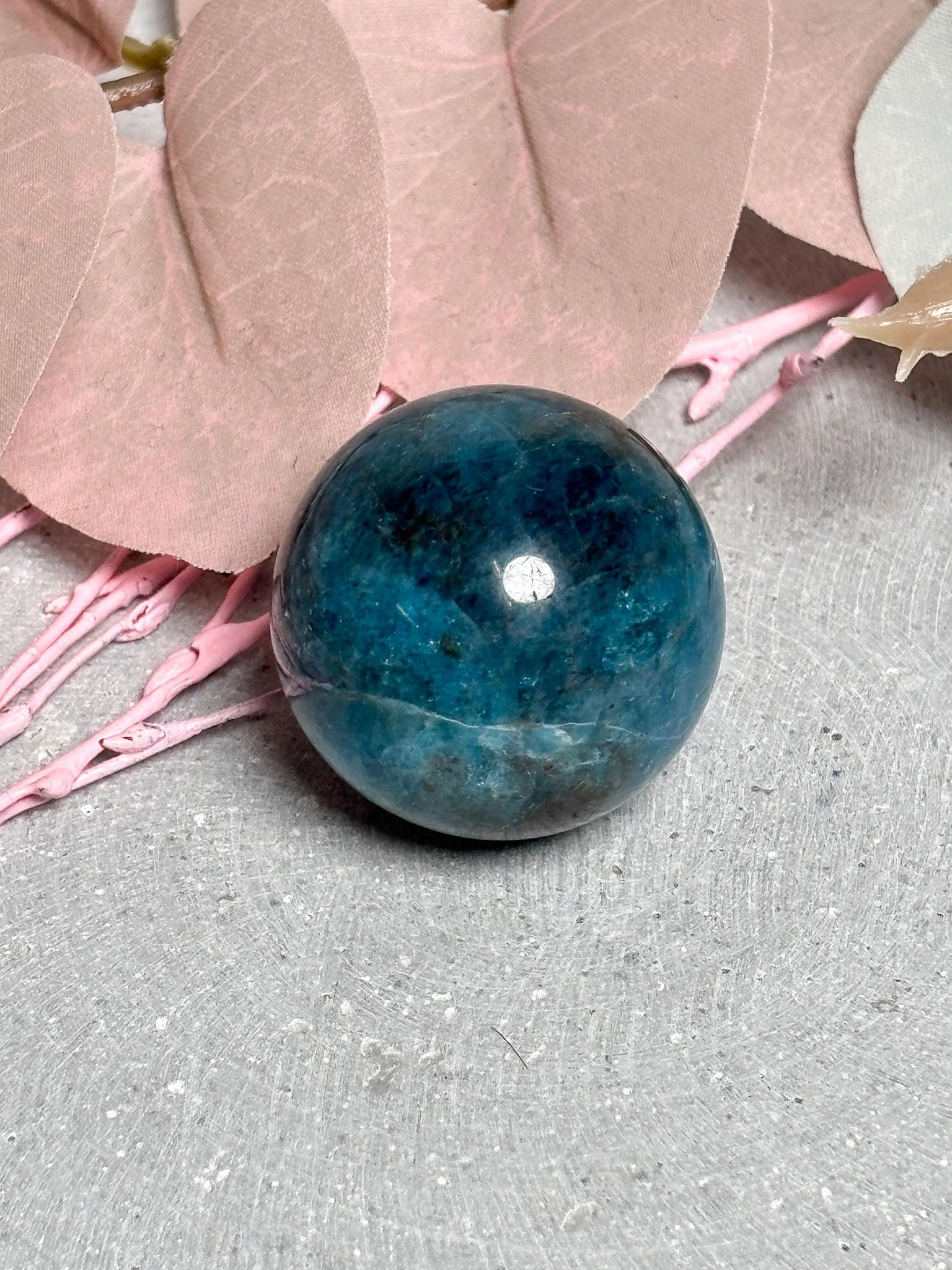 Apatit Kugel  ca. 2,62,8 cm Kristallkugel in unterschiedlichen Blautönen, Edelstein Kugel, Healing Crystal Sphere, Apatite Ball