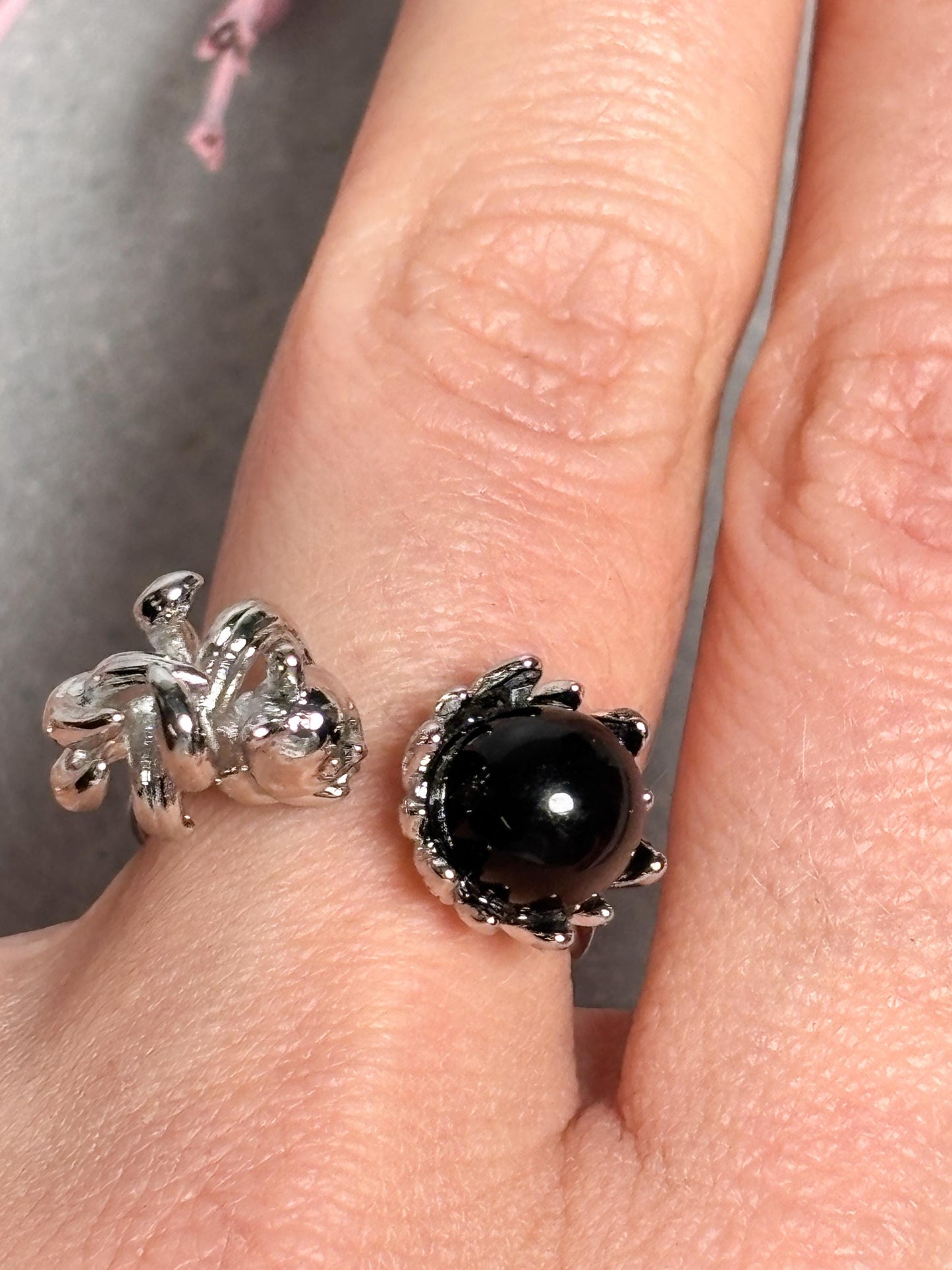 Edelstahl Ring Silber  größenverstellbarer Ring mit Silber Obsidian Kugel und Nine Tail Fox Figur, Kristall Schmuck, Edelstein Ring