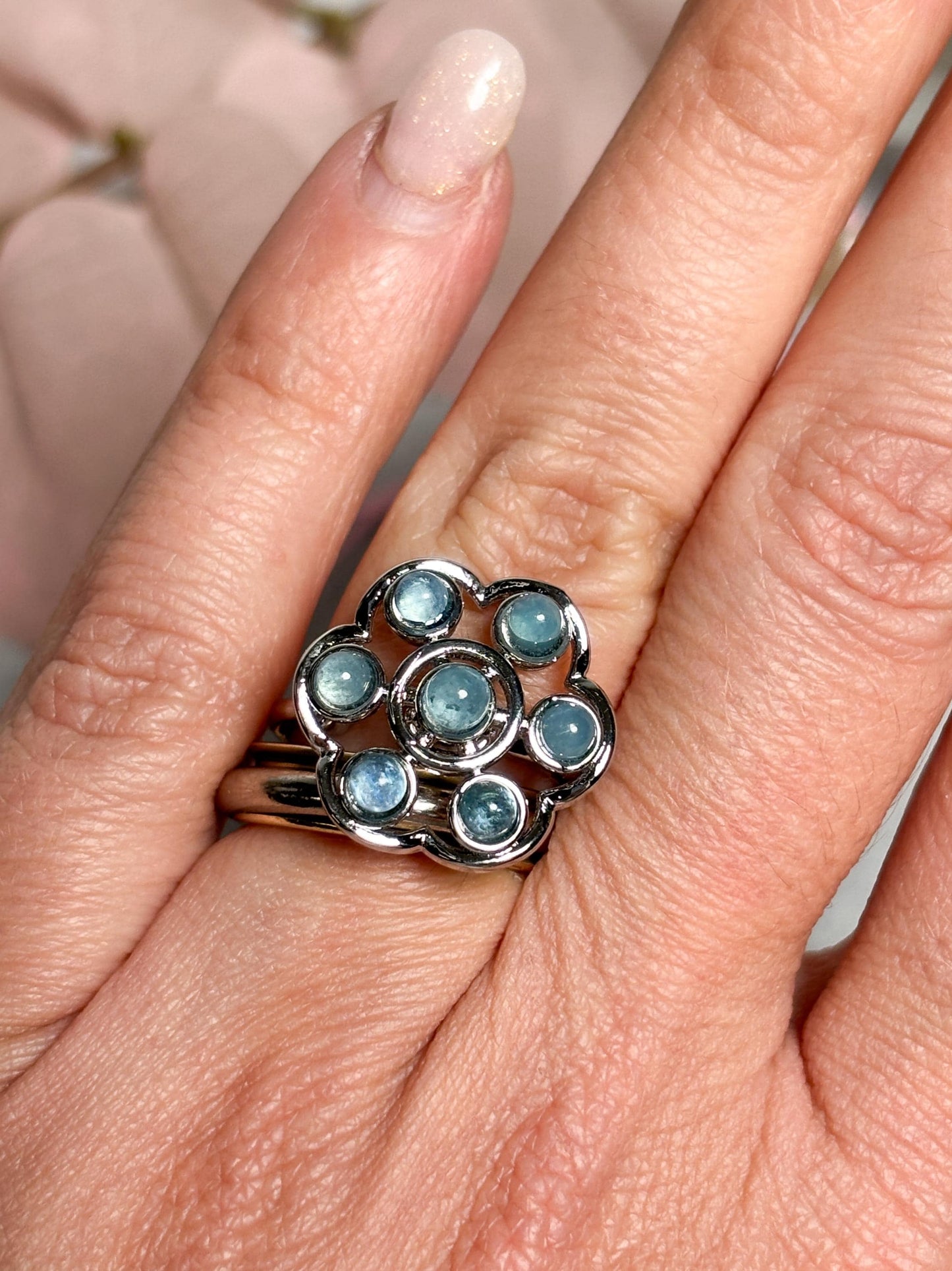 Edelstahl Spinning Ring  größenverstellbarer Ring in Blumenform mit Aquamarin Perlen, Kristall Schmuck, Edelstein Ring, Fidget Ring