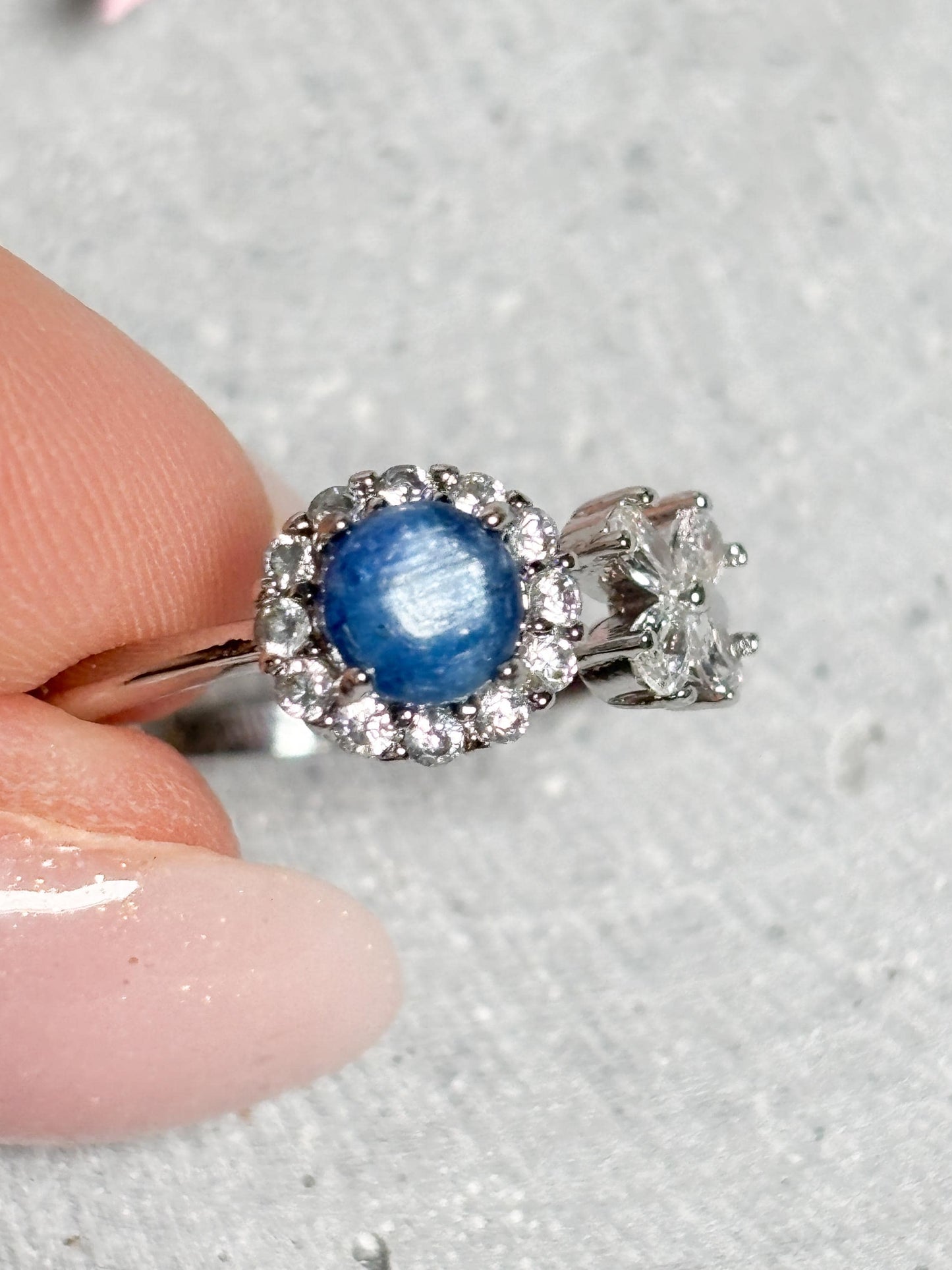 Edelstahl Ring Silber  eleganter Ring mit Kyanit Perle, Kristall Schmuck, blauer Edelstein Ring, größenverstellbarer Edelstahl Schmuck