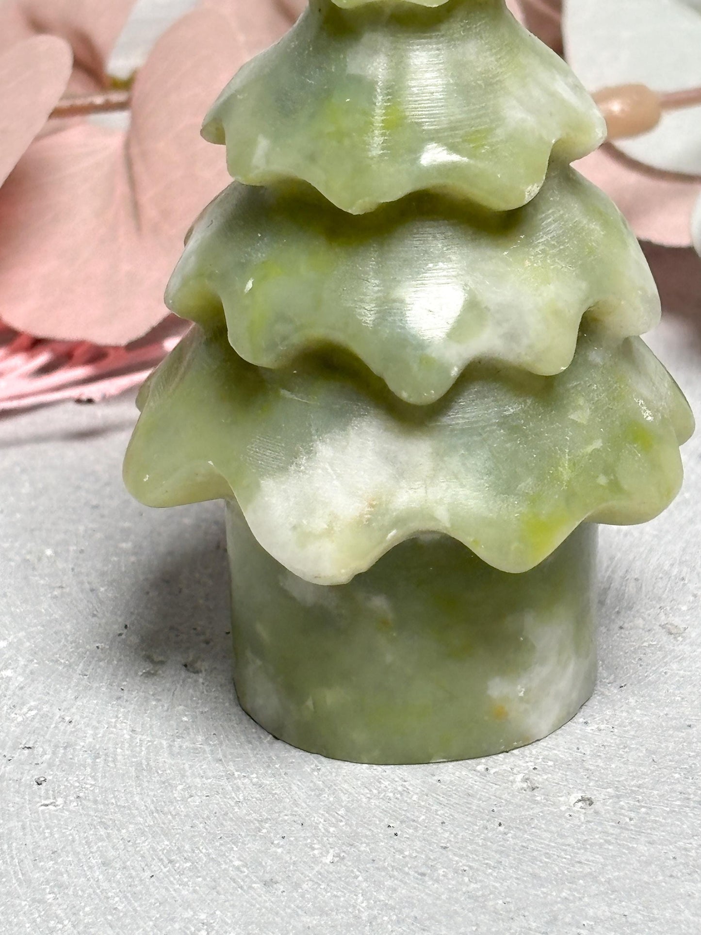 Jade Weihnachtsbaum ca. 8,8 cm  Deko Baum aus grüner Jade, Edelstein Figur, Naturstein Deko, Healing Crystal Tree