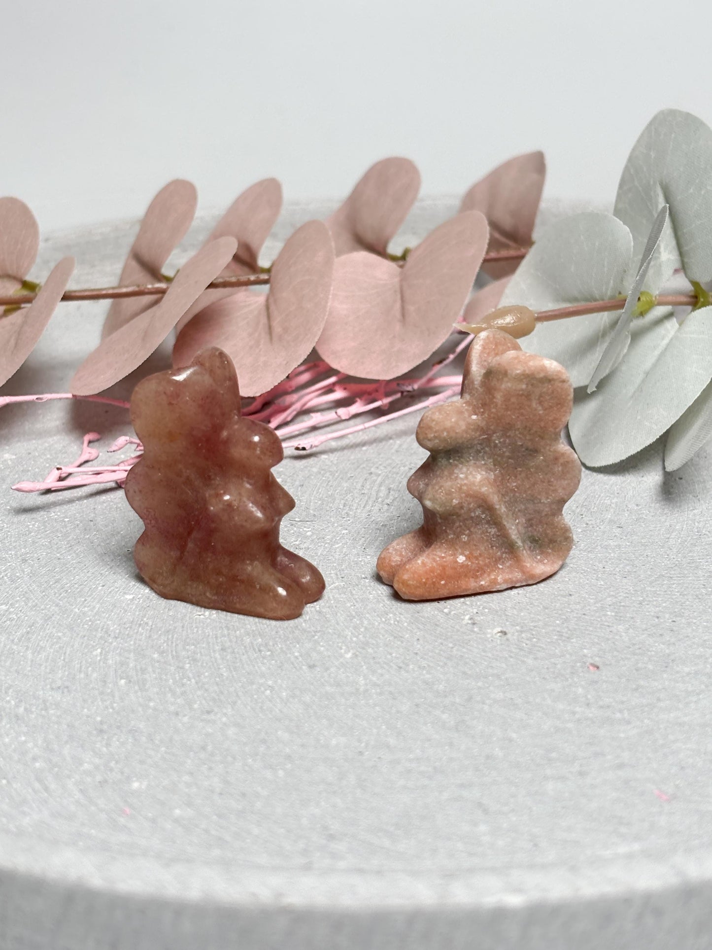 Feen Figur  kleine Kristall Fee aus Erdbeerquarz und Pink Amethyst, Edelstein Carving, Kristallfigur,  Healing Crystal Fairy