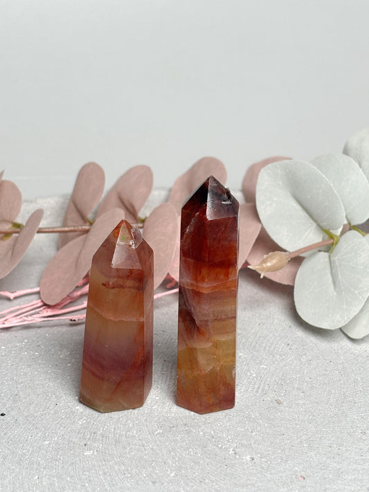 Rötlicher Fluorit Turm ca. 5,5 cm  kleiner Fluorit Kristallturm mit Streifen, Edelstein Tower, Naturstein Deko, Crystal Point