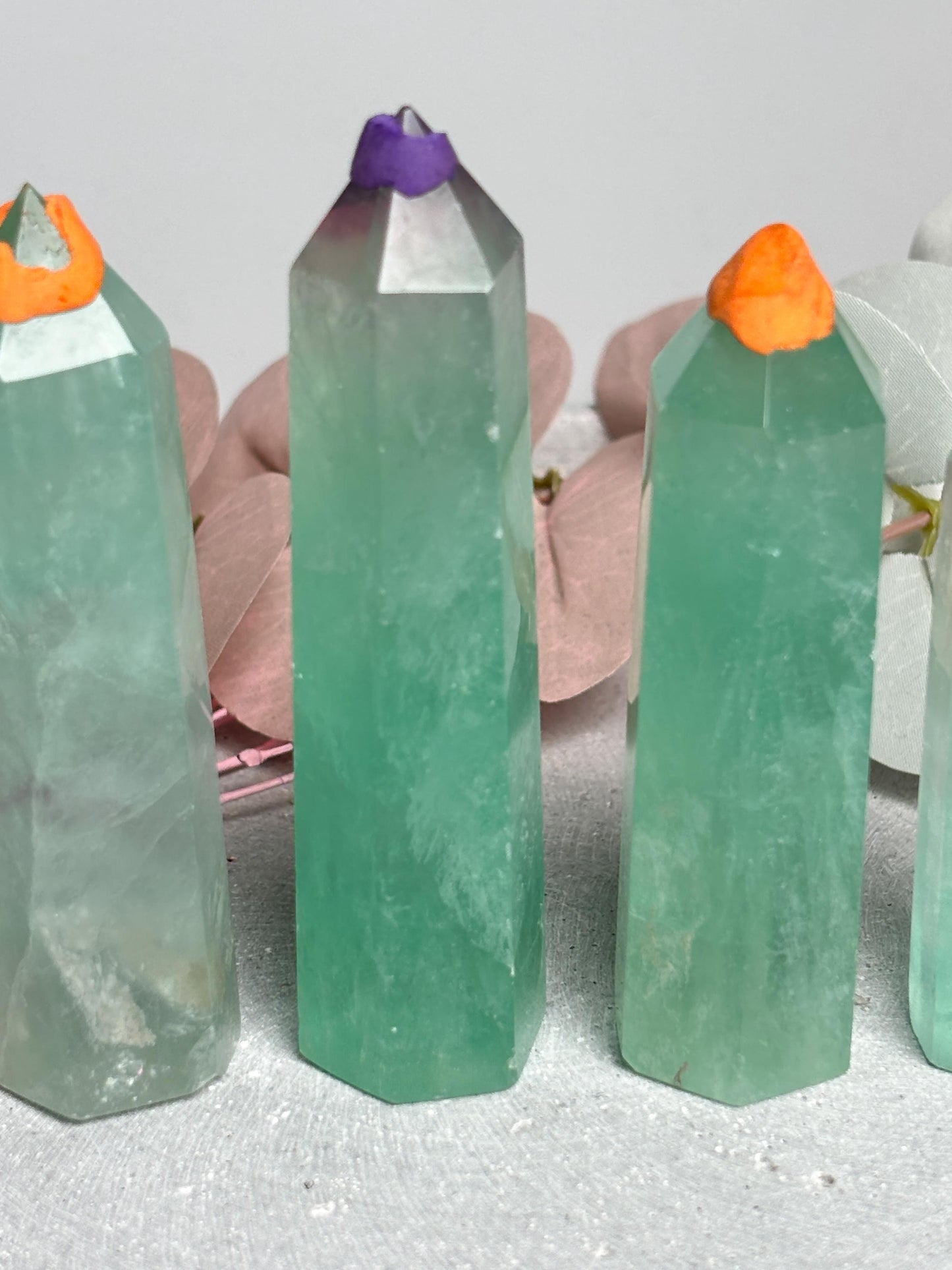 Grüner Fluorit Turm  zwei Größen erhältlich, Fluorit Kristallturm, Edelstein Tower, Naturstein Deko, Green Fluorite Crystal Point