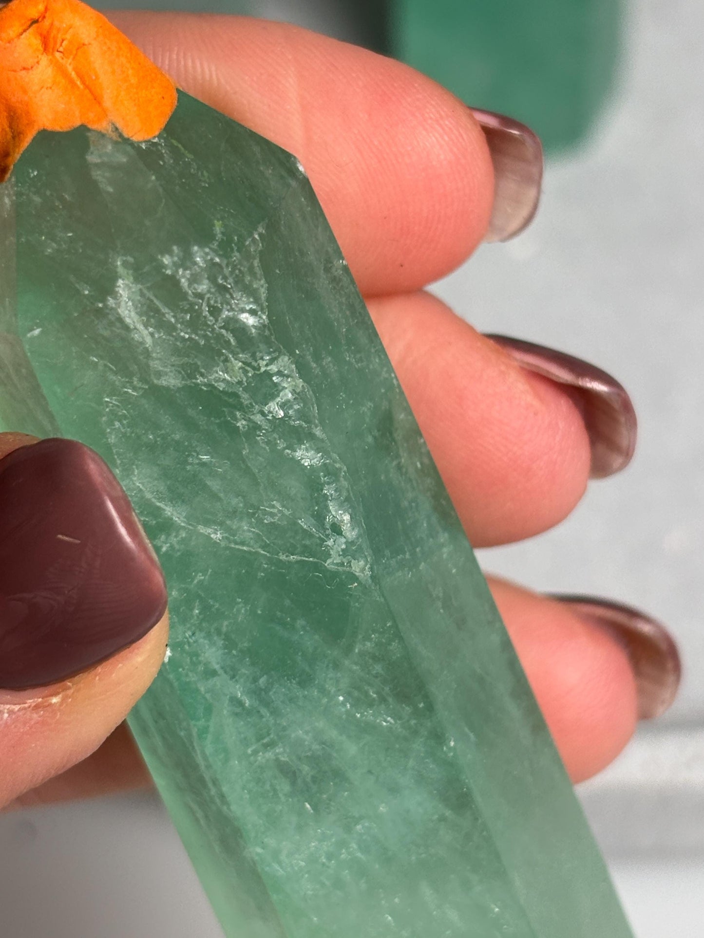 Grüner Fluorit Turm  zwei Größen erhältlich, Fluorit Kristallturm, Edelstein Tower, Naturstein Deko, Green Fluorite Crystal Point