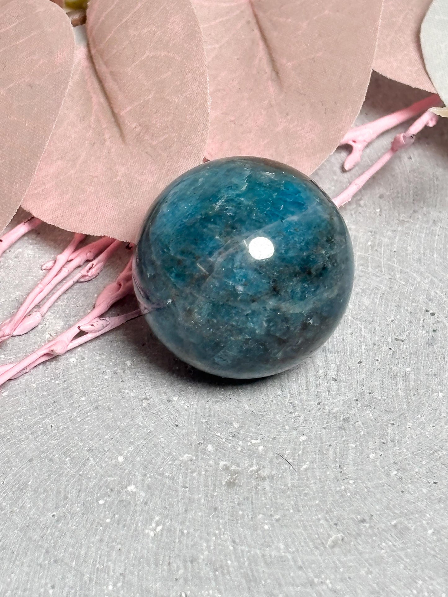 Apatit Kugel  ca. 2,62,8 cm Kristallkugel in unterschiedlichen Blautönen, Edelstein Kugel, Healing Crystal Sphere, Apatite Ball