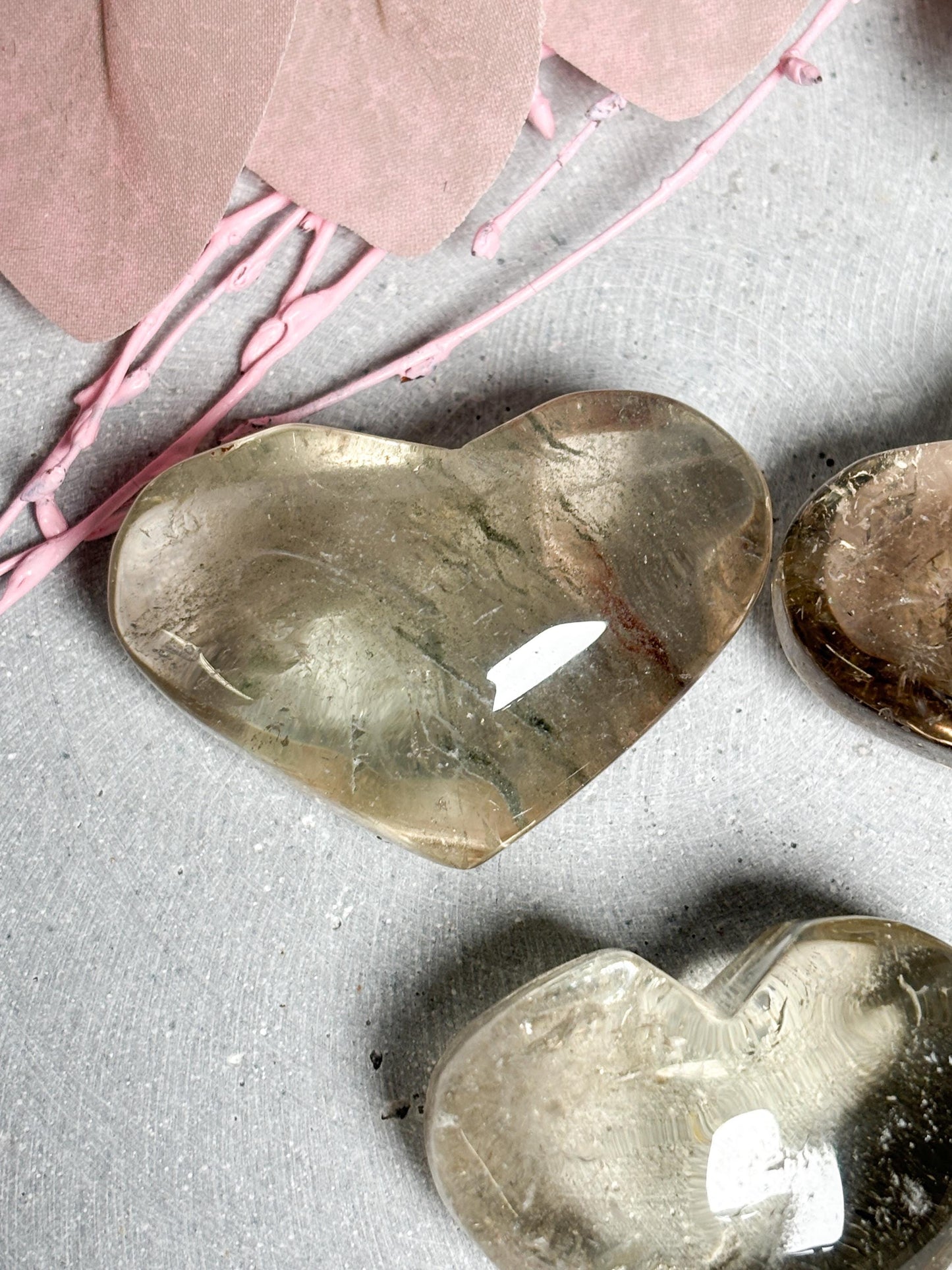 Citrin Rauchquarz Herz  ca. 4,35 cm, teils mit Gartenquarz Einschlüssen, transparentes Edelstein Herz, Kristallherz, Healing Crystal Heart