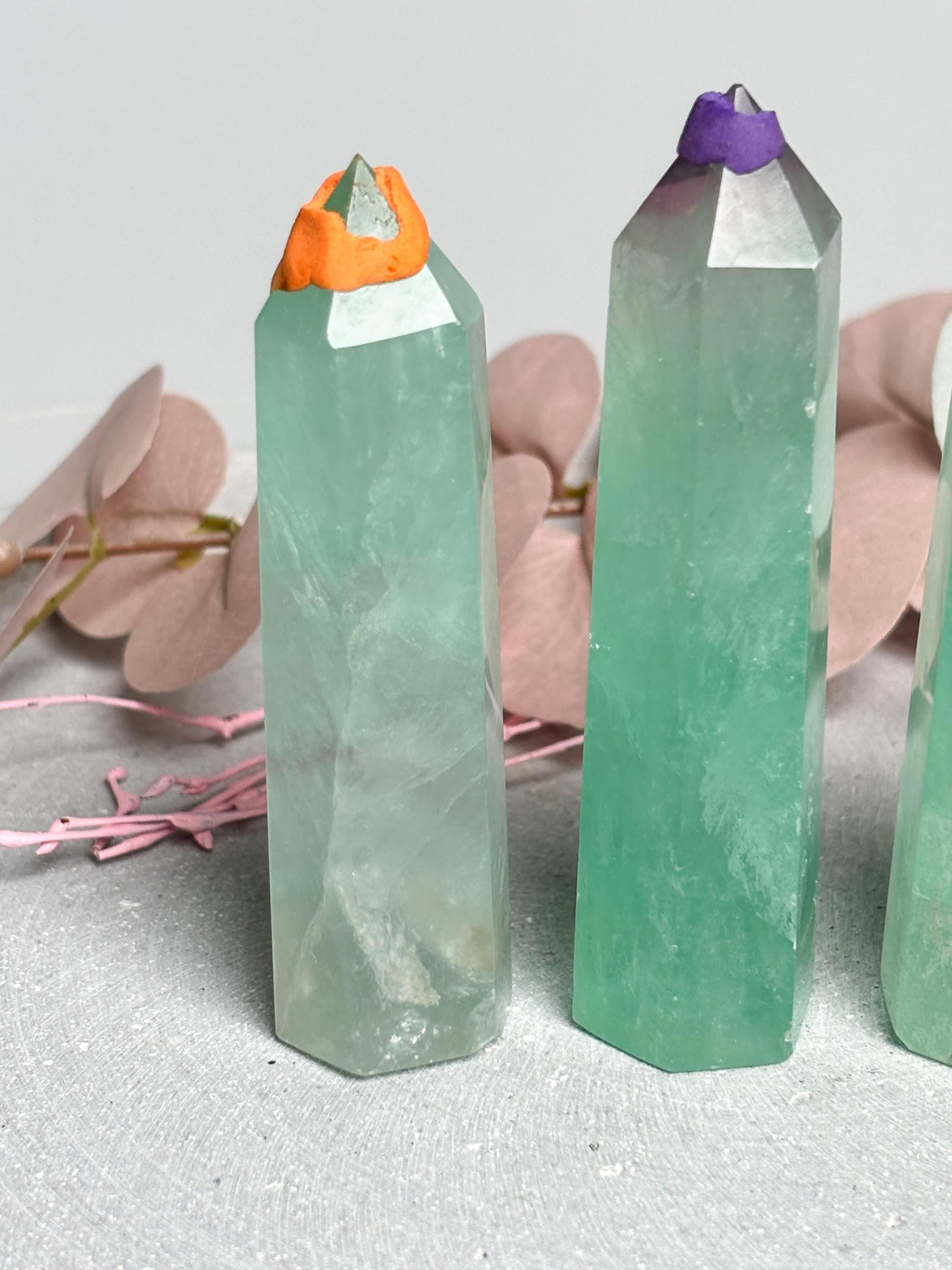 Grüner Fluorit Turm  zwei Größen erhältlich, Fluorit Kristallturm, Edelstein Tower, Naturstein Deko, Green Fluorite Crystal Point