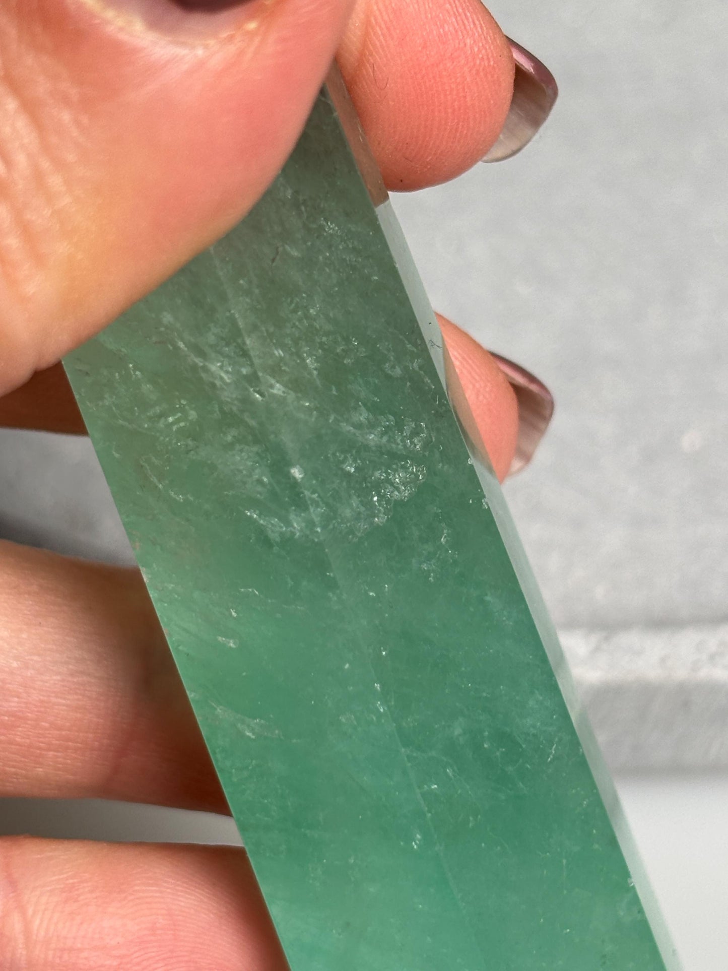 Grüner Fluorit Turm  zwei Größen erhältlich, Fluorit Kristallturm, Edelstein Tower, Naturstein Deko, Green Fluorite Crystal Point