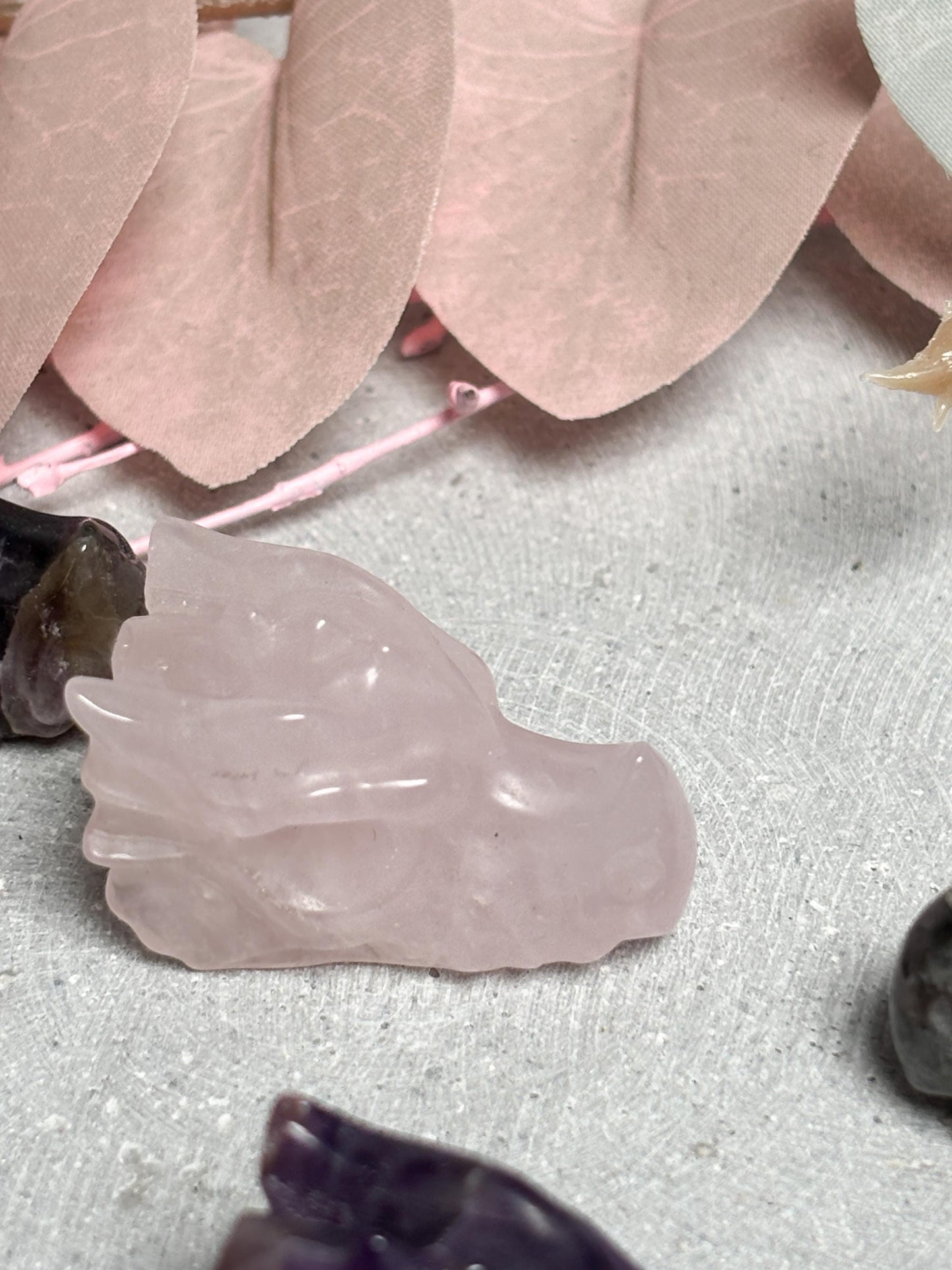 Drachenkopf Carving ca. 3,3 cm  kleine Kristallfigur in Yooperlite, Sodalit, Rosenquarz, Amethyst oder Aventurin, Crystal Dragon Head