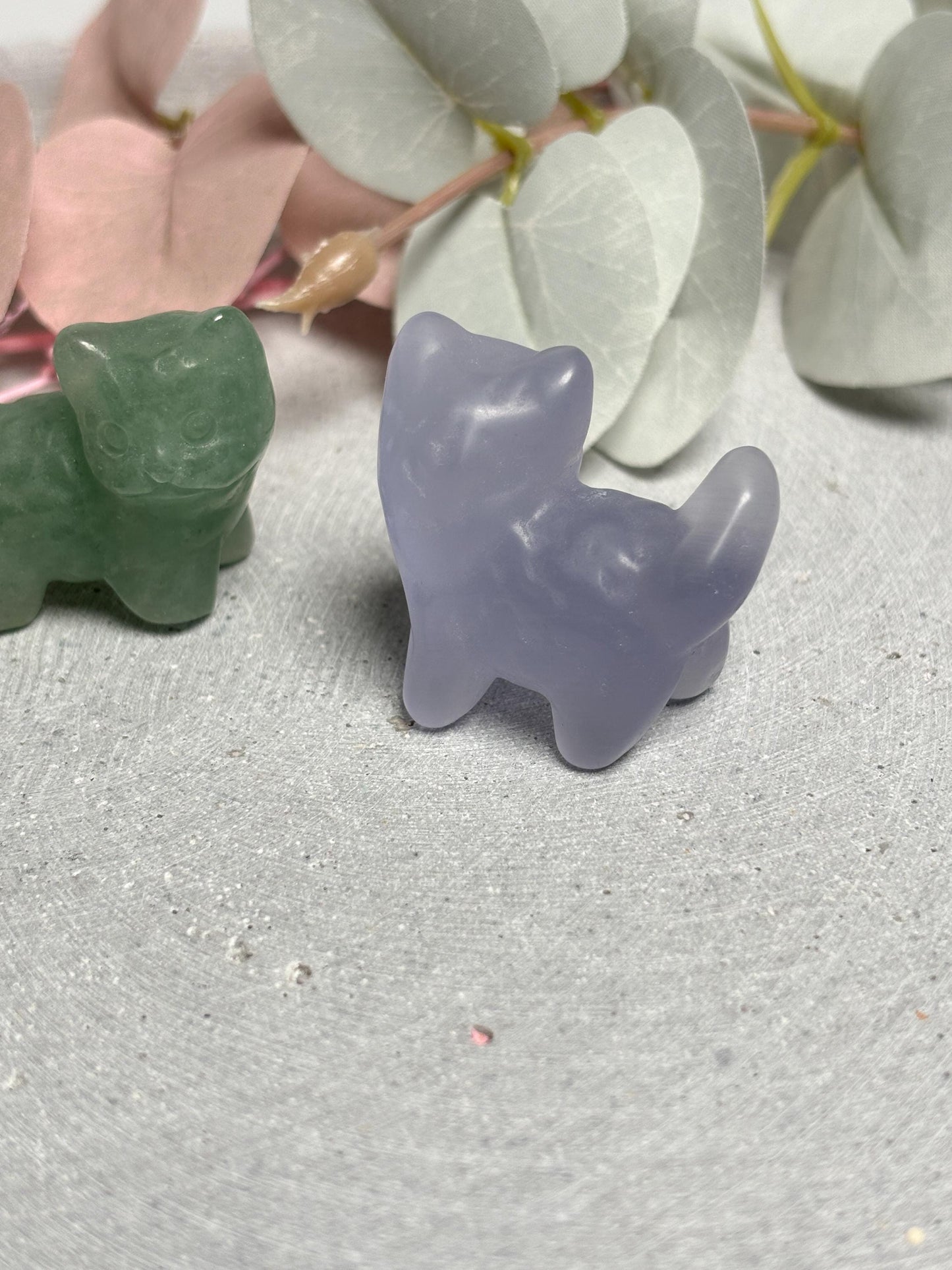 Katzen Carving ca. 3,4 cm  kleine Katzenfigur in Obsidian, grünem Aventurin oder lila Katzenauge, Kristallfigur, Crystal Cat