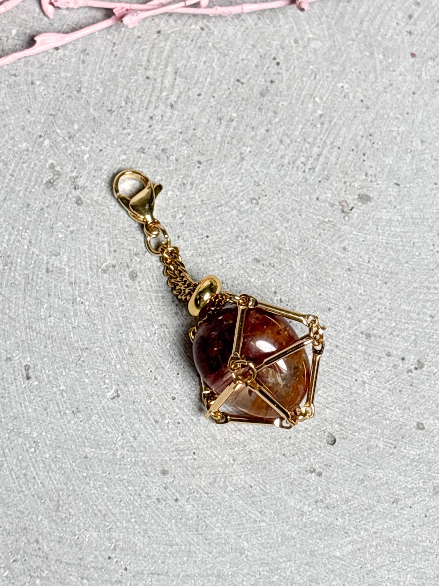 Netzanhänger Gold ca. 2,2 cm  Crystal Cage für kleine Trommelsteine, goldfarbener Kristallhalter, Anhänger für Steine