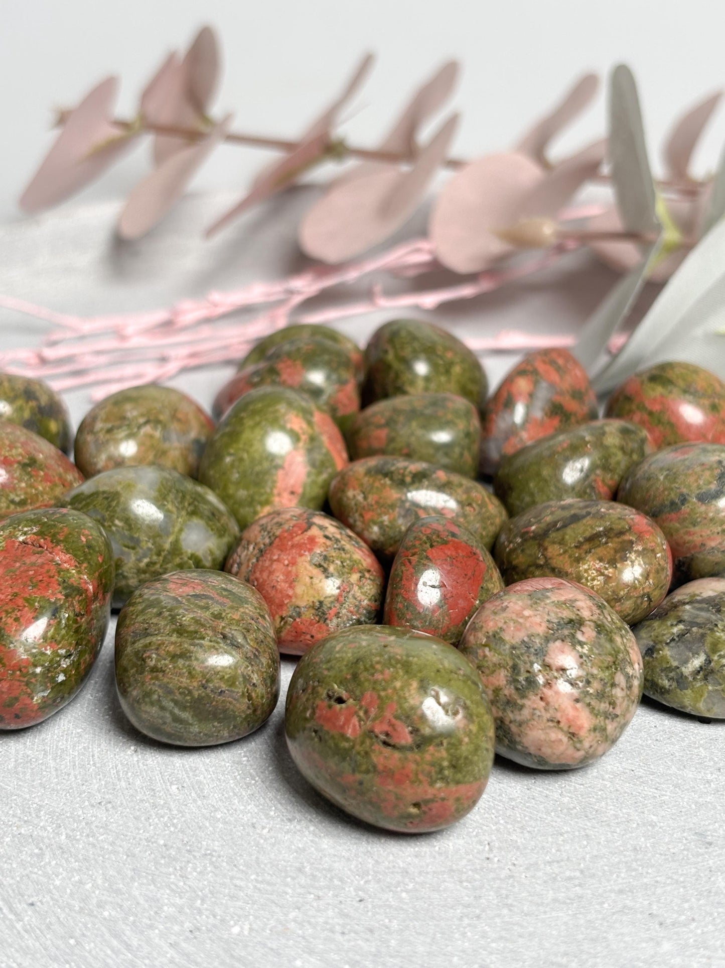Unakit Trommelsteine  kleine 2,4 cm & große 2,8 cm Varianten  polierte Unakite Steine, Naturstein Handschmeichler