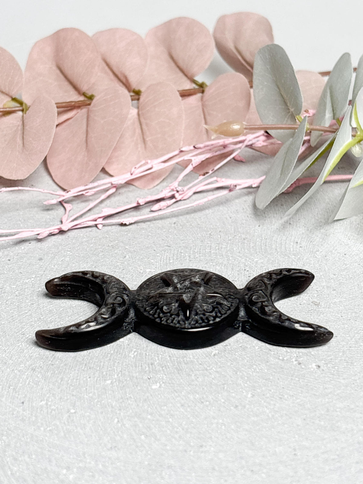 Obsidian Mondphasen Carving 8 cm  schwarzer Naturstein, Mondsymbol, polierte Dekofigur