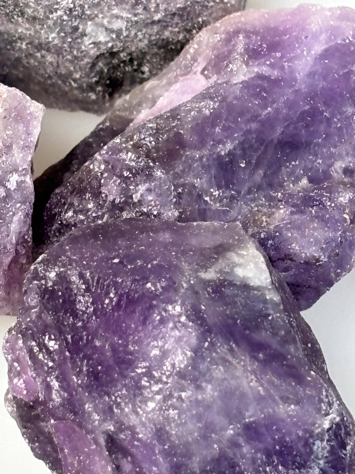 Amethyst Rohsteine naturbelassen violett ca. 3,5 cm | Edelstein Rohstück | Naturstein Deko & Meditation