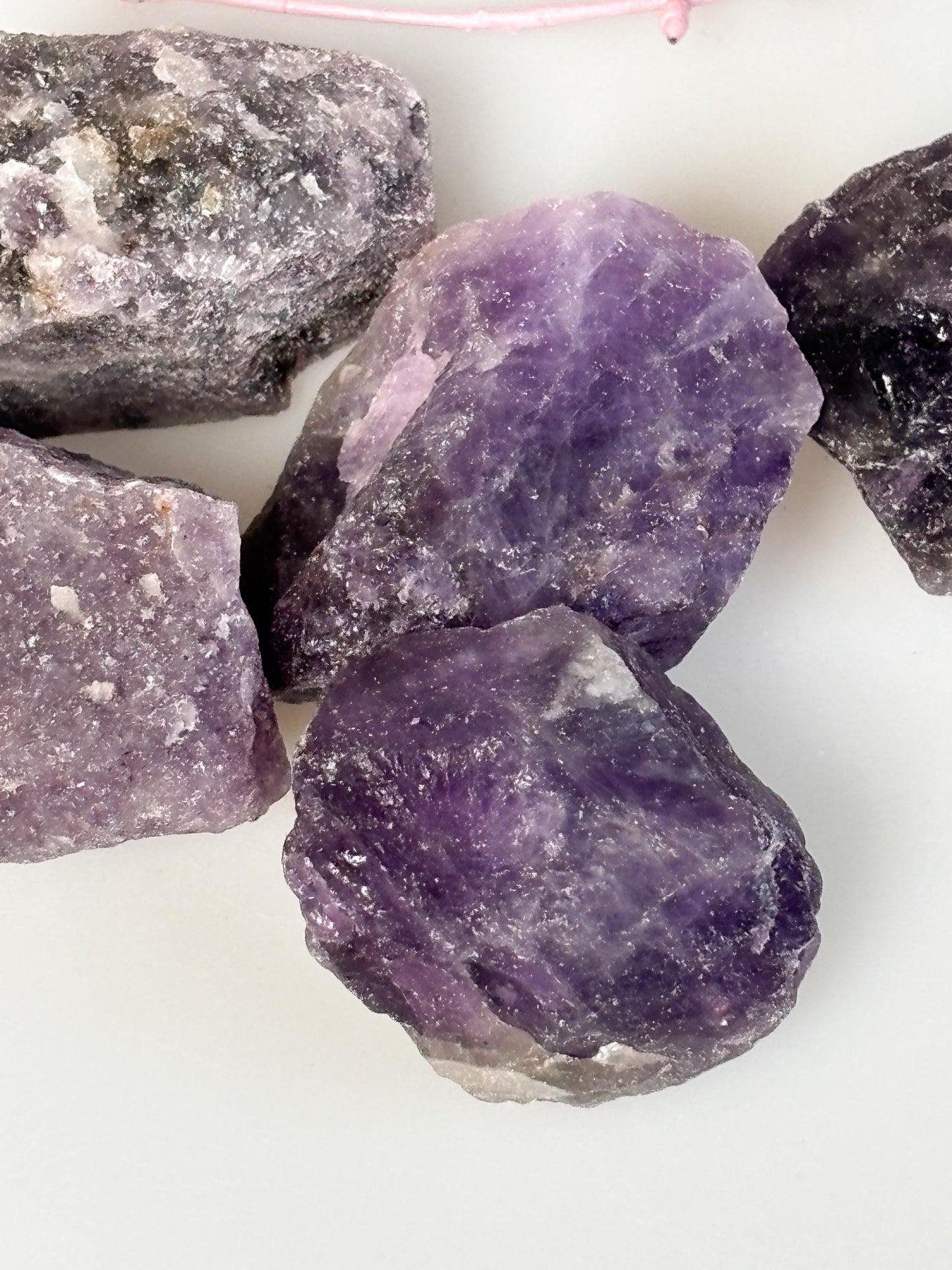 Amethyst Rohsteine naturbelassen violett ca. 3,5 cm | Edelstein Rohstück | Naturstein Deko & Meditation