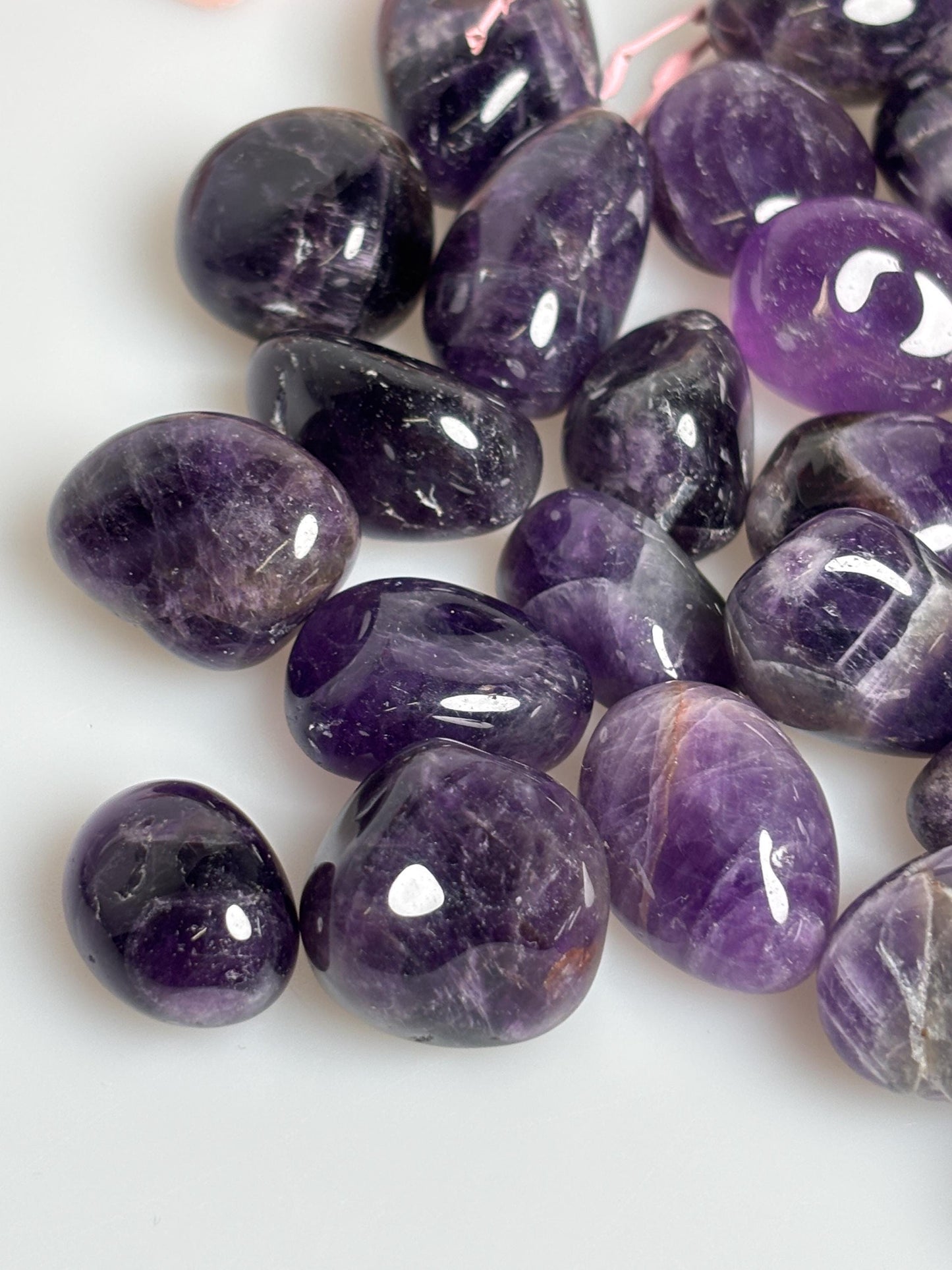Amethyst Trommelsteine Naturstein poliert ca. 2,3 cm lila Edelstein für Deko Meditation Sammler