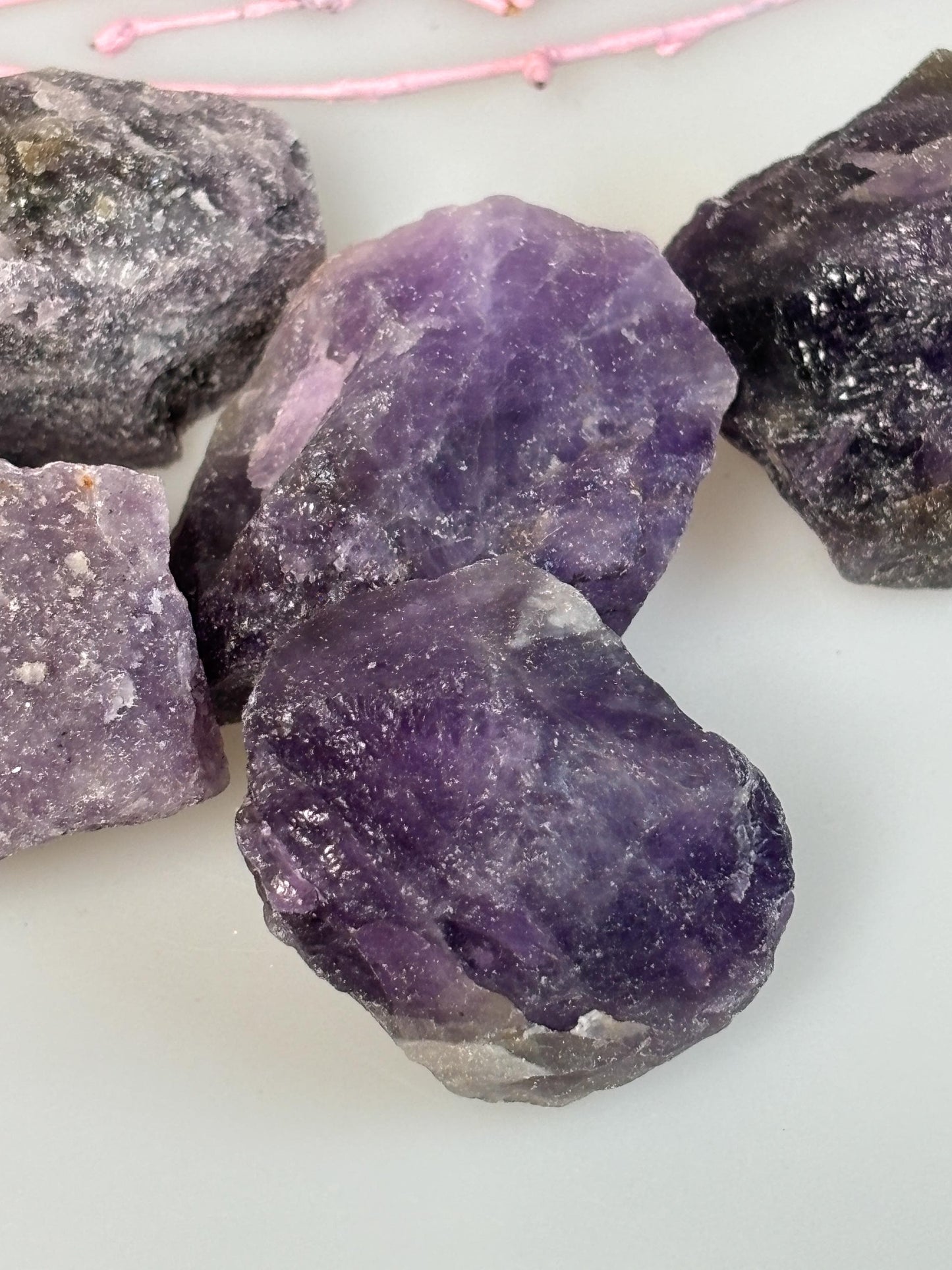 Amethyst Rohsteine naturbelassen violett ca. 3,5 cm | Edelstein Rohstück | Naturstein Deko & Meditation