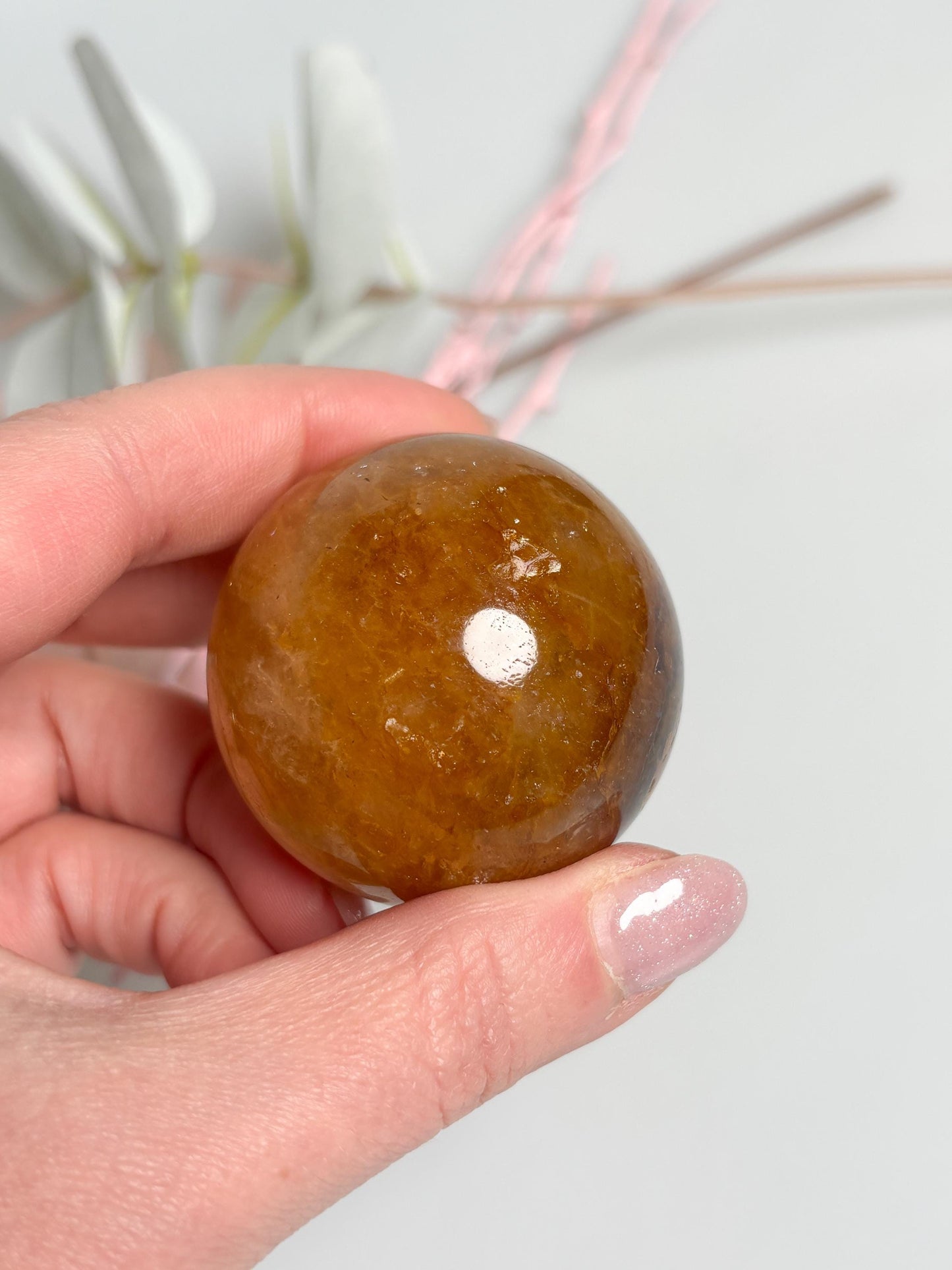 Golden Healer Quarz Kugel ca. 4,6 cm Naturstein Kristallkugel Dekoration spirituell