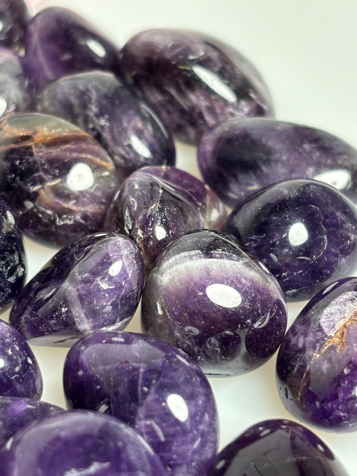 Amethyst Trommelsteine Naturstein poliert ca. 2,3 cm lila Edelstein für Deko Meditation Sammler