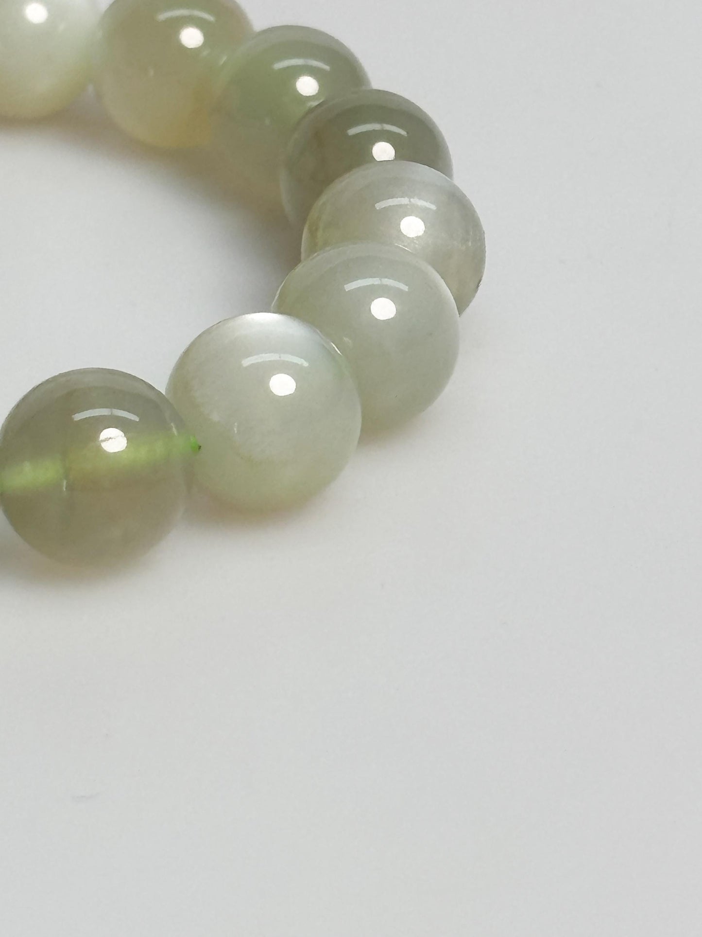 Grüner Mondstein Armband elastisch | Perlenarmband 11mm | Kristallschmuck Damen